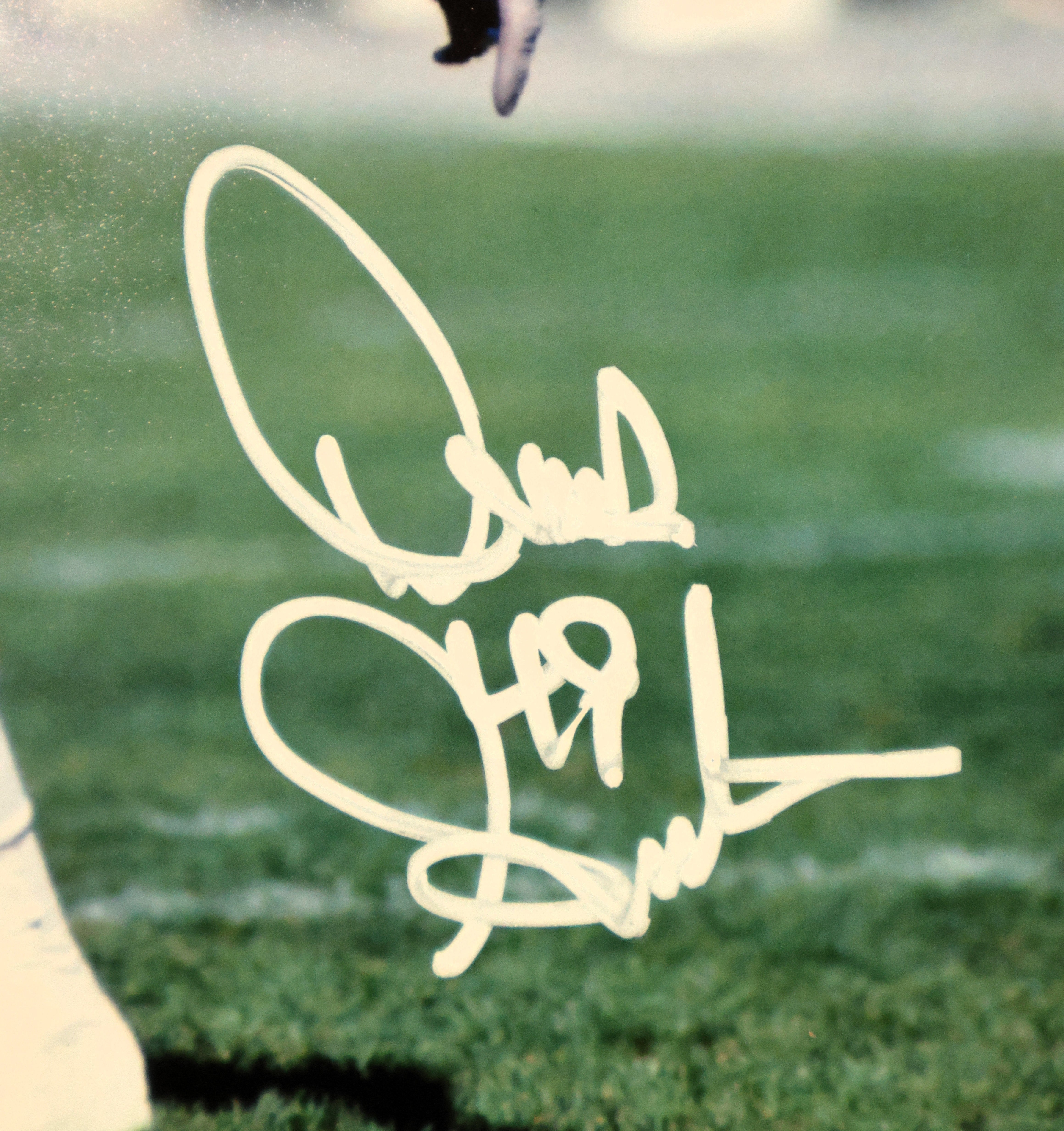 Dennis Smith Autographed 8x10 Denver Broncos Photograph (James Spence COA)