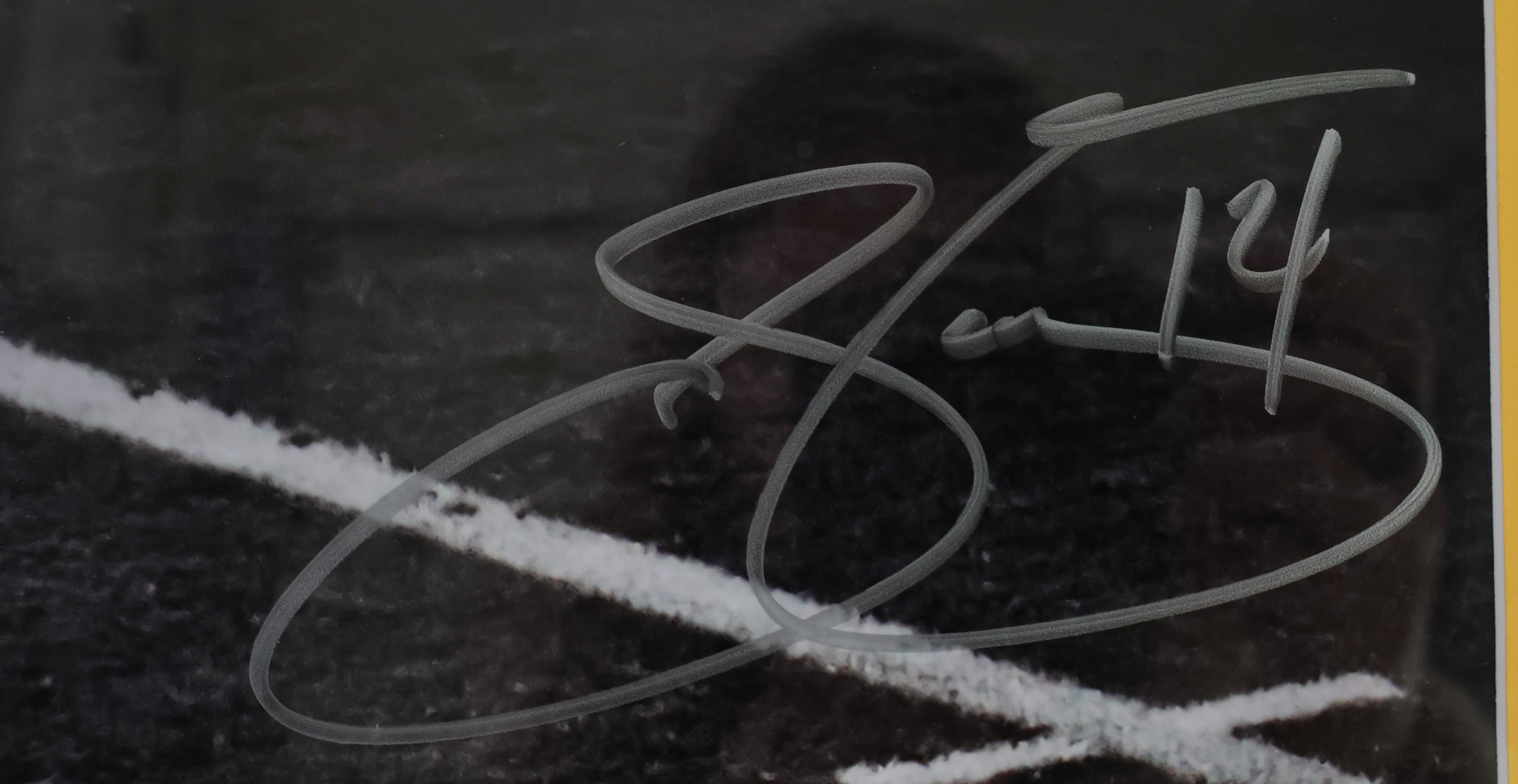 Patrick Mahomes Autographed 16x20 Framed Photo - Multi-Signed Super Bowl LIV Champions Edition