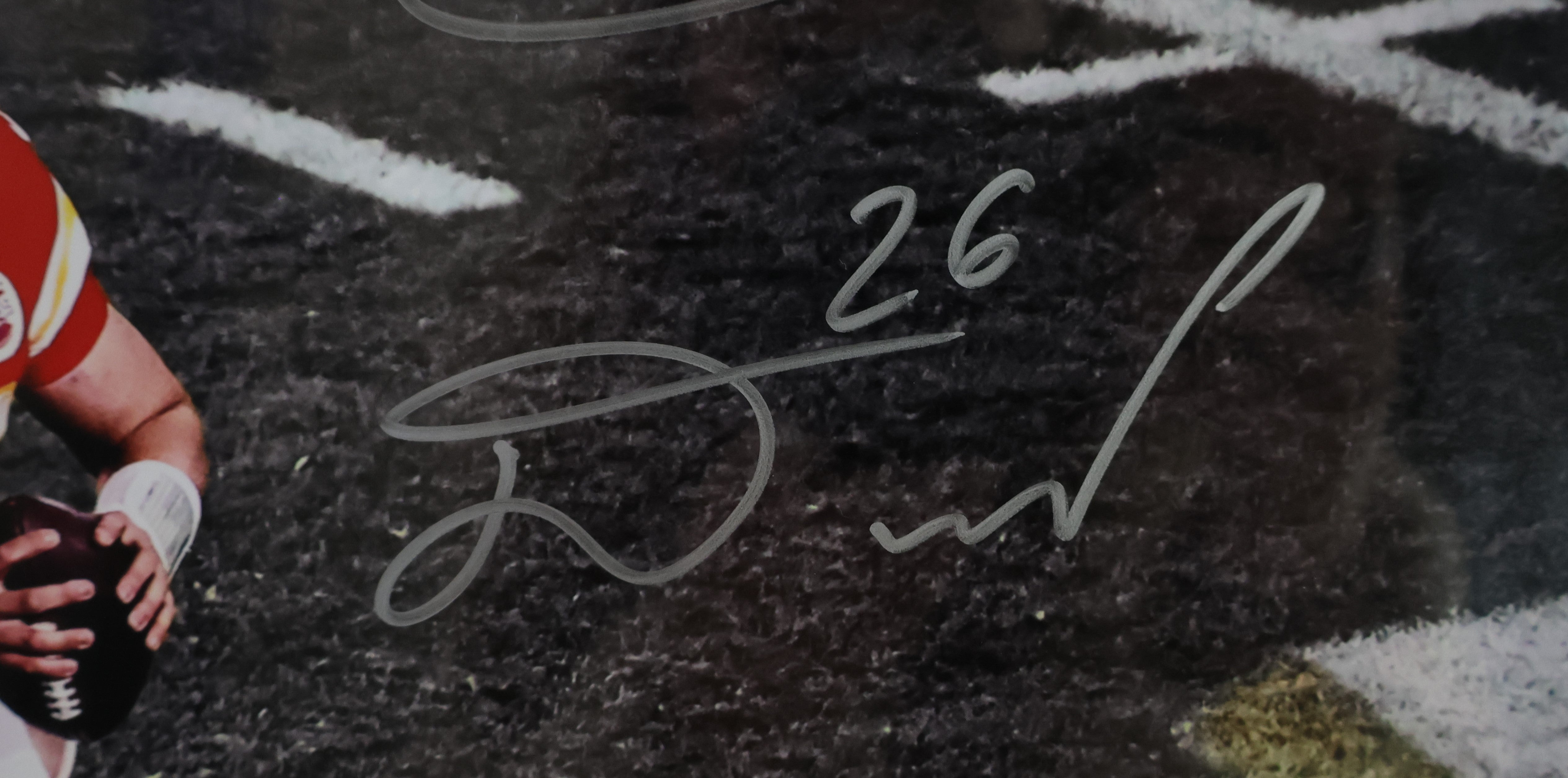 Patrick Mahomes Autographed 16x20 Framed Photo - Multi-Signed Super Bowl LIV Champions Edition