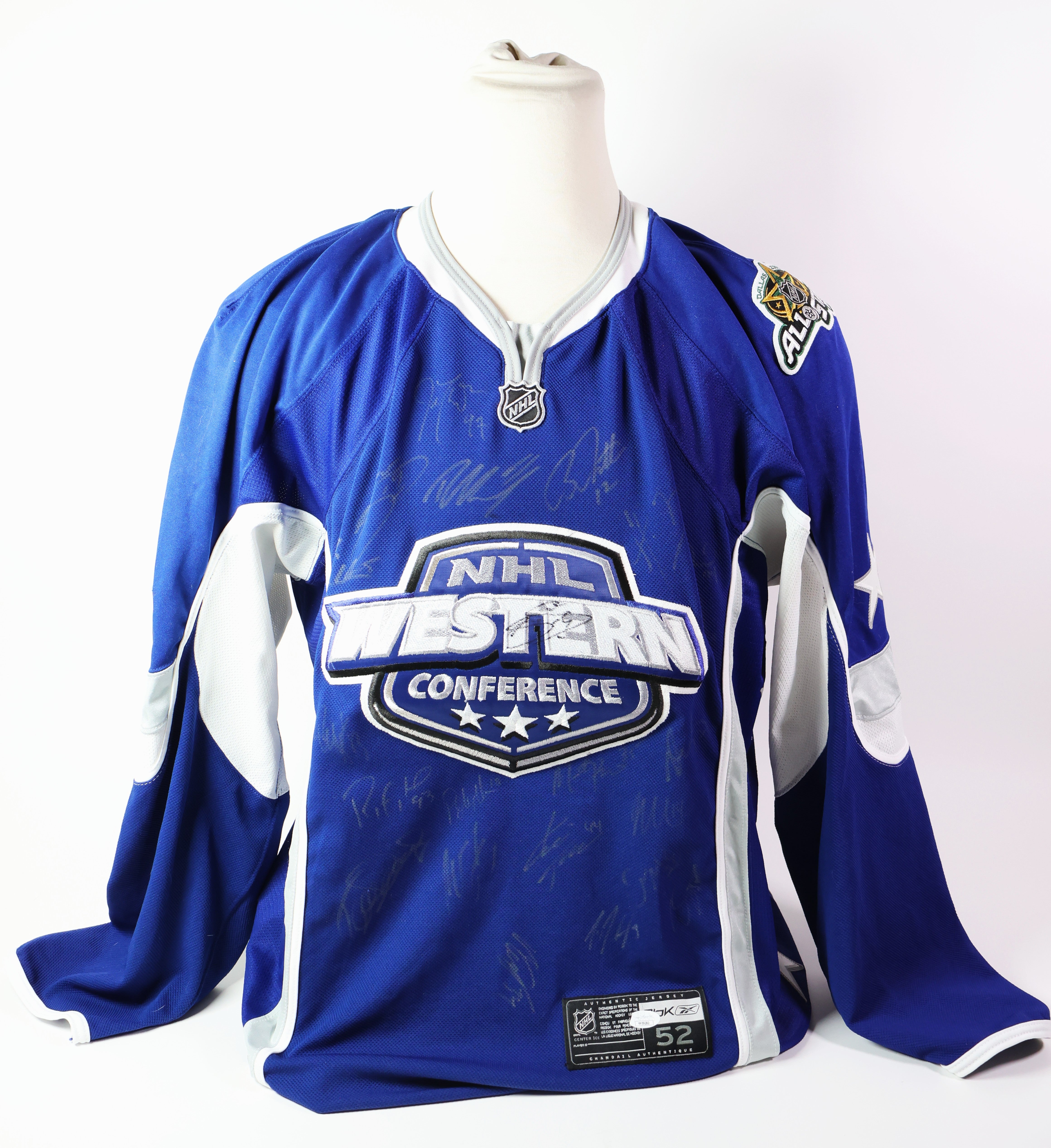 NHL All-Star western Conference Black / Silver Jersey autographed by J. Thornton / D. Phaneuf / B. Rolston / R. Nash / B. Guerin / R. Luongo / J. Sakic (2x) / T. Selanne / N. Lidstrom  JSA COA