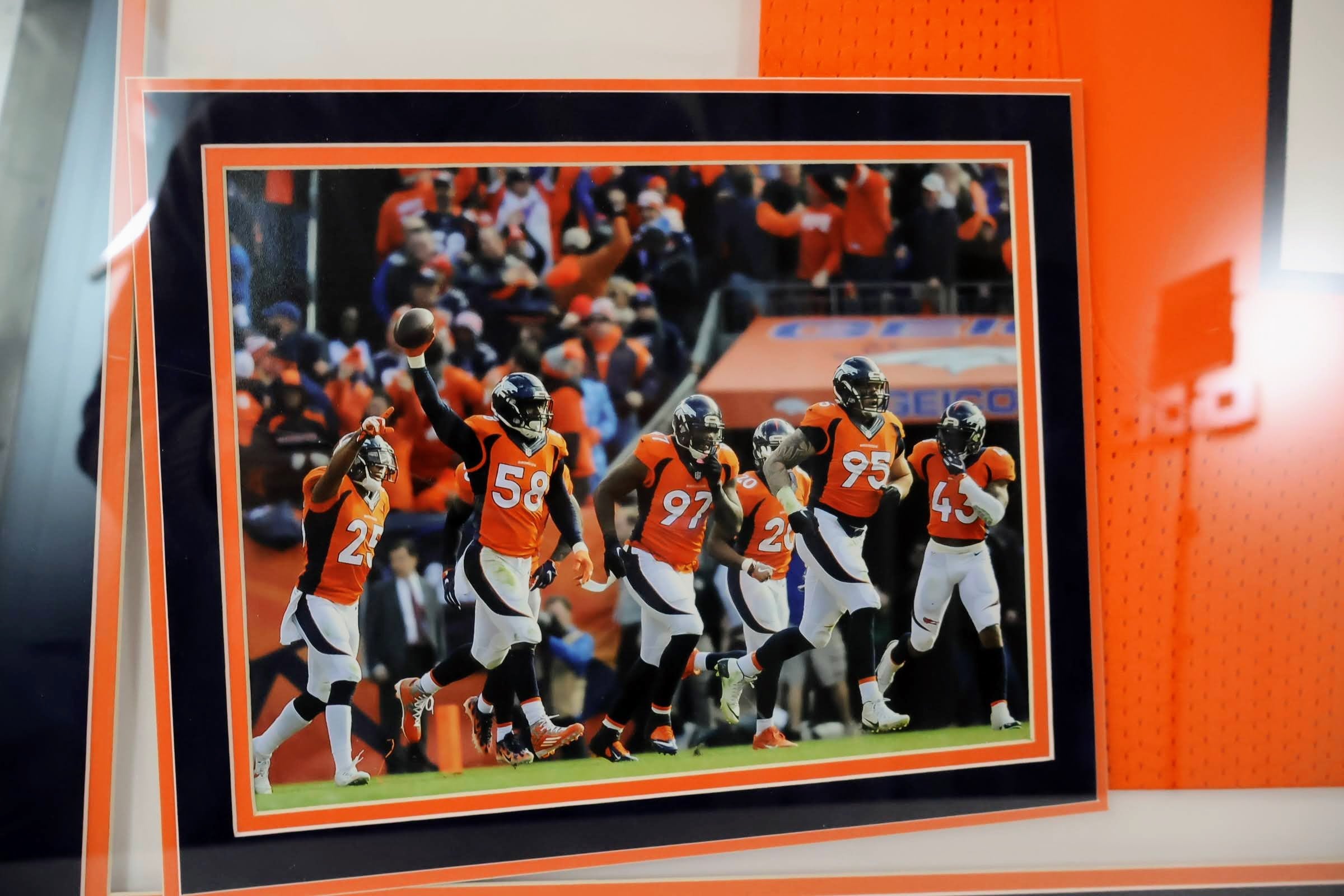 Peyton Manning Signed With 9 other Superbowl 50 Jersey