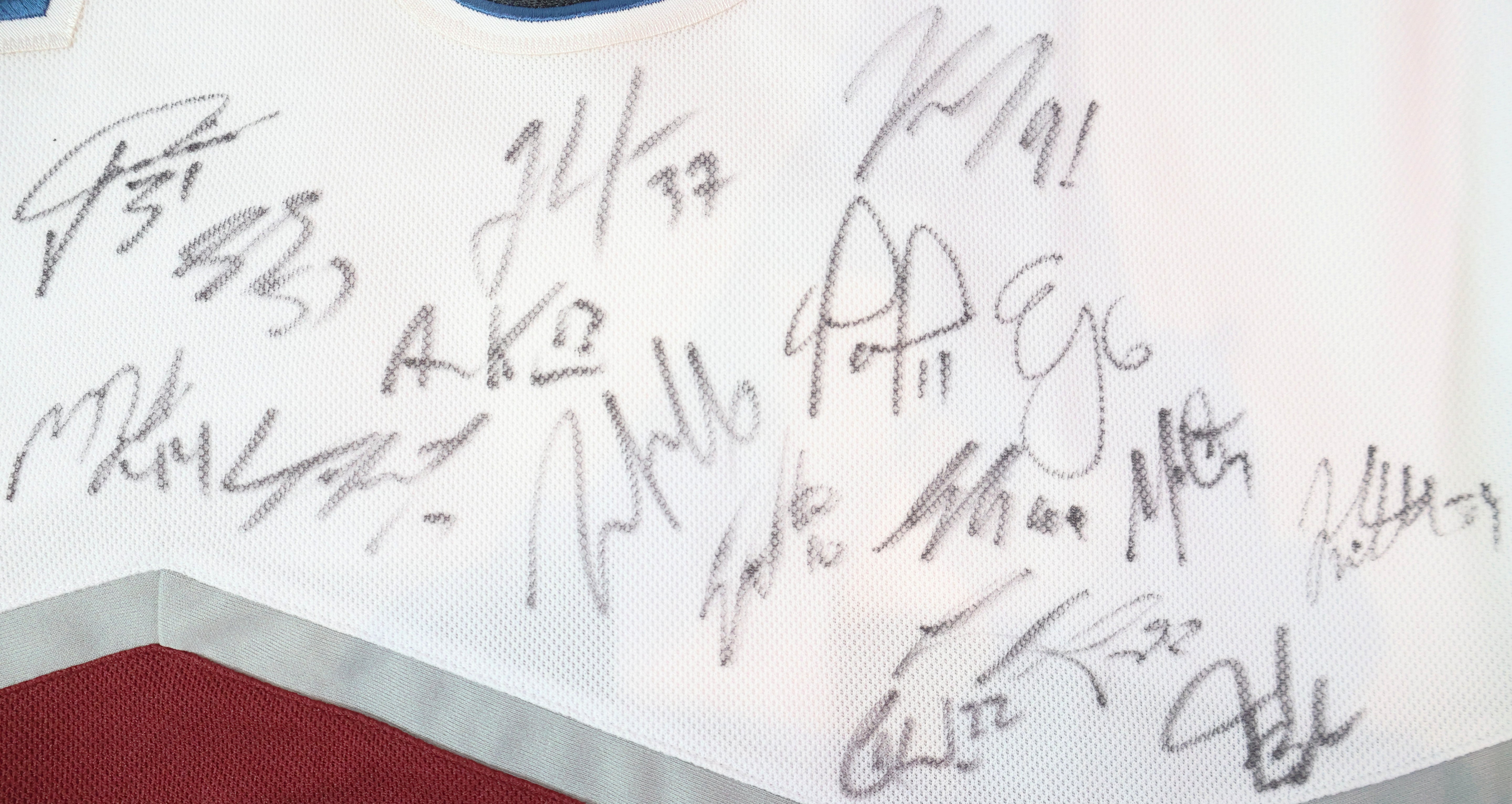 2018-19 Colorado Avalanche Team Signed Jersey (Players listed below) - LSM COA