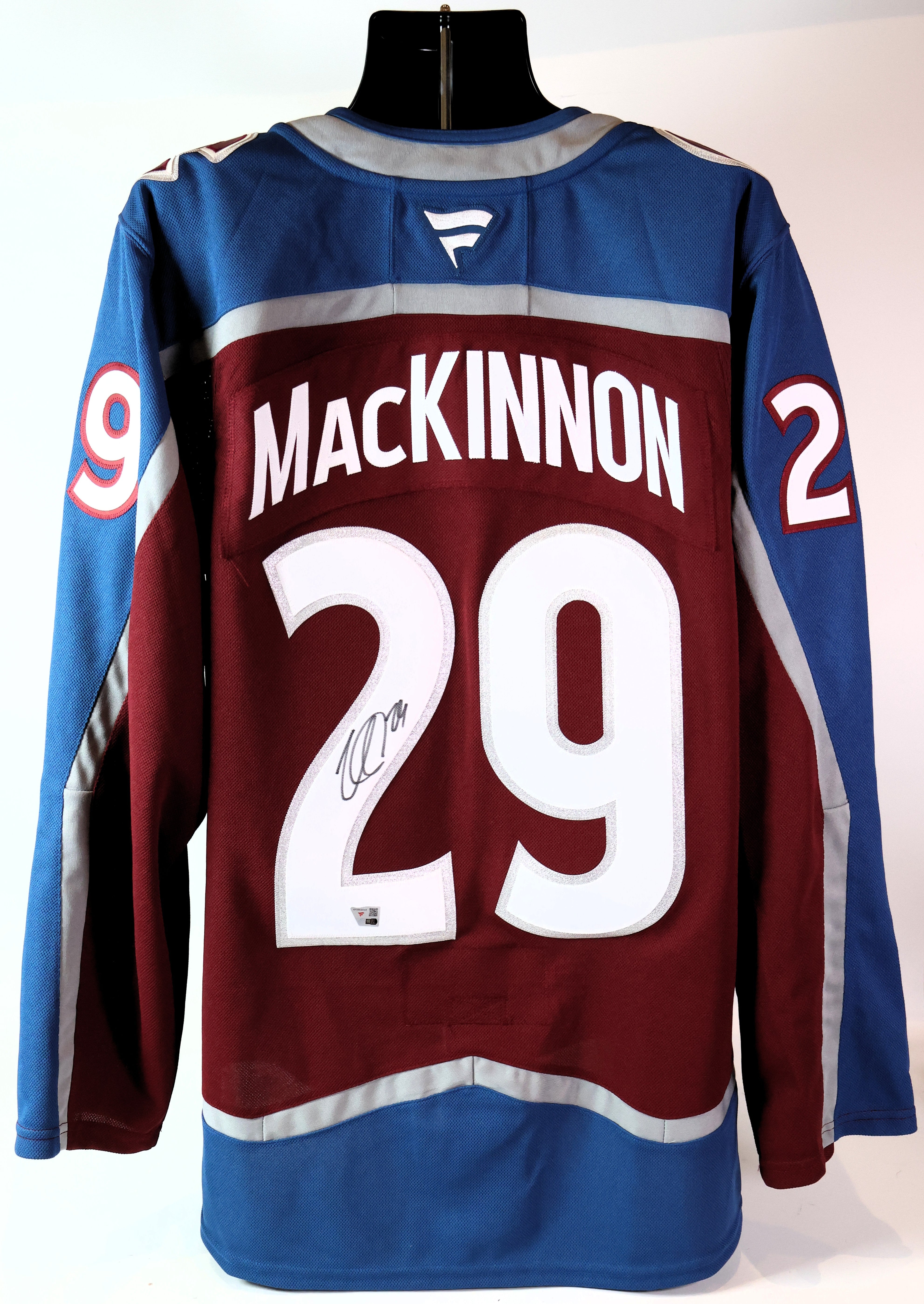 Nathan MacKinnon Autographed Avalanche Jersey Fanatics COA