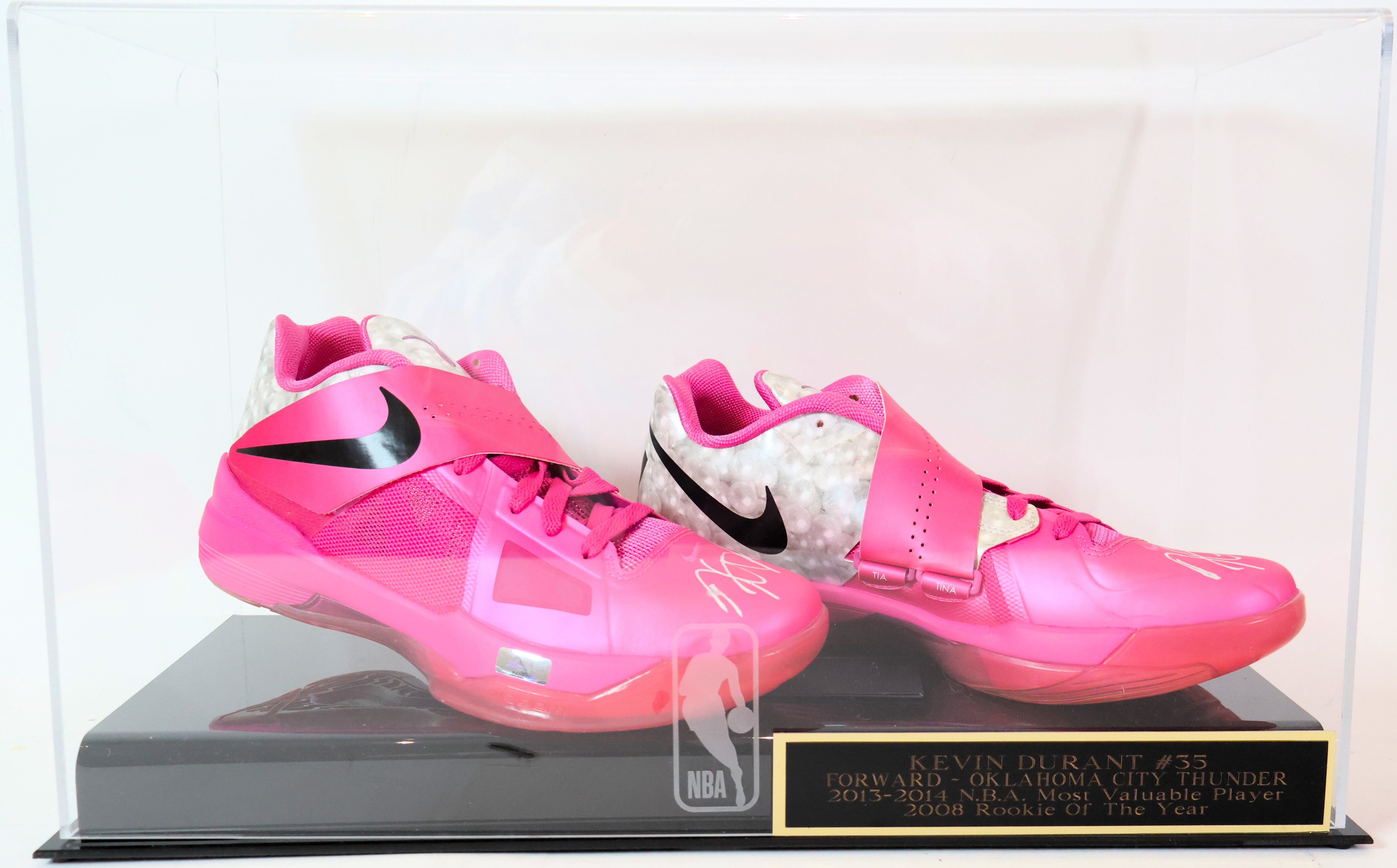 Kevin Durant Autographed Nike Zoom IV Pinkfire II/Black-Metallic Silver Shoes Size 10