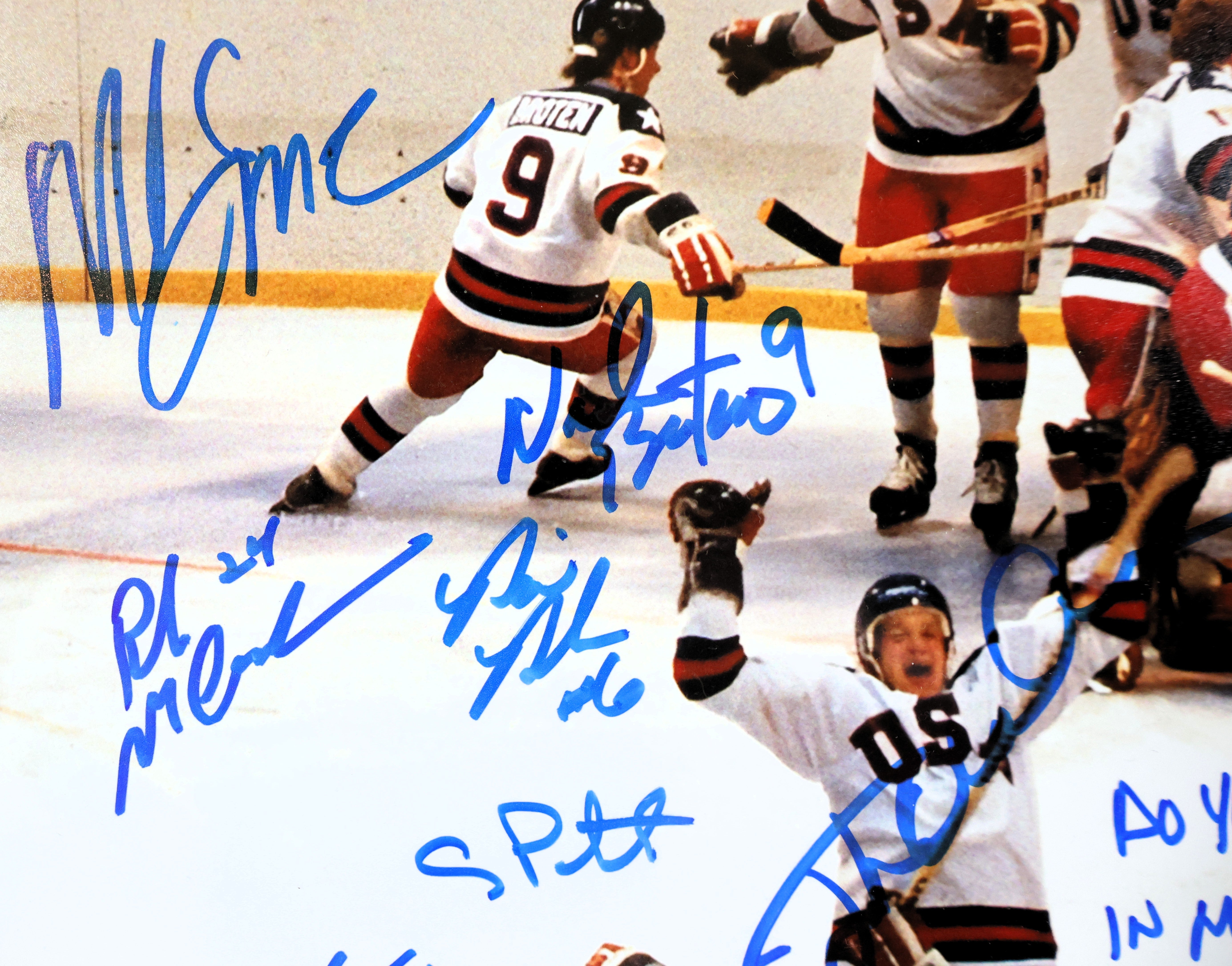 Miracle On Ice Autographed 16x20 Photo Framed Lighted Shadowbox (25.5x31.5) Beckett COA