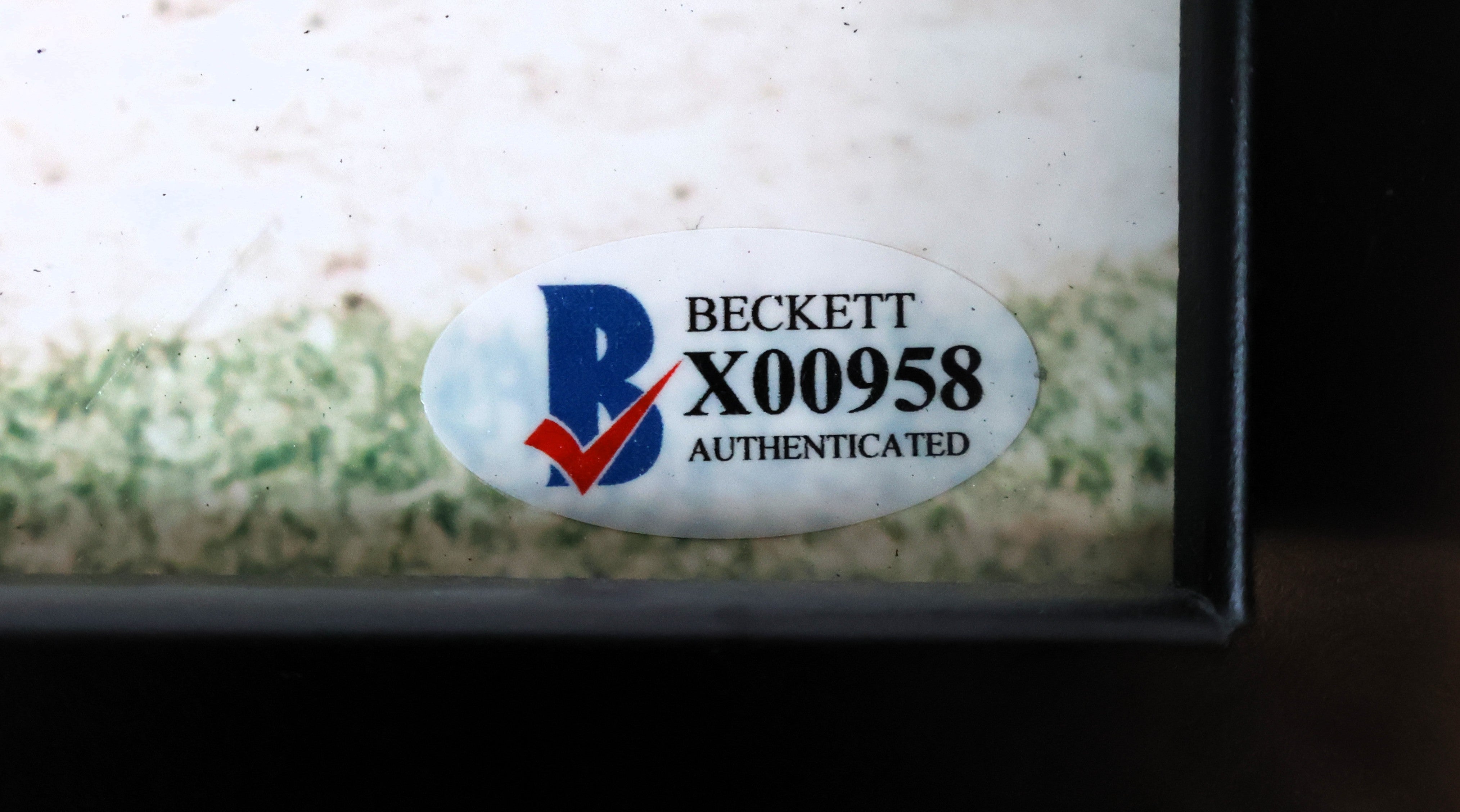 Bob Gibson Autographed 8x10 Photo Framed Beckett COA