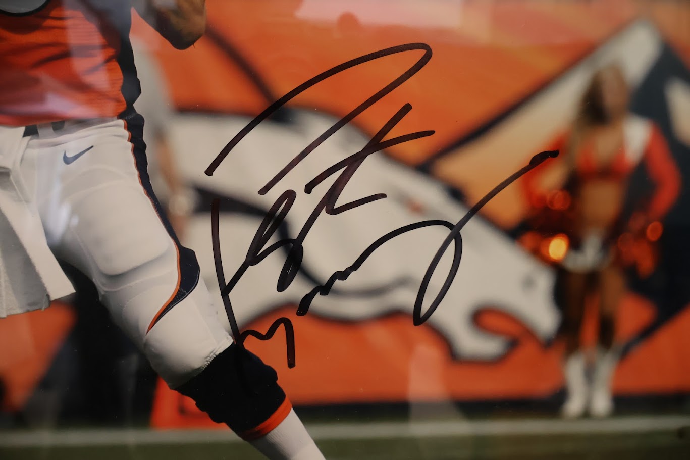 Peyton Manning Autographed 16x20 Photo DLX Framed Fanatics COA