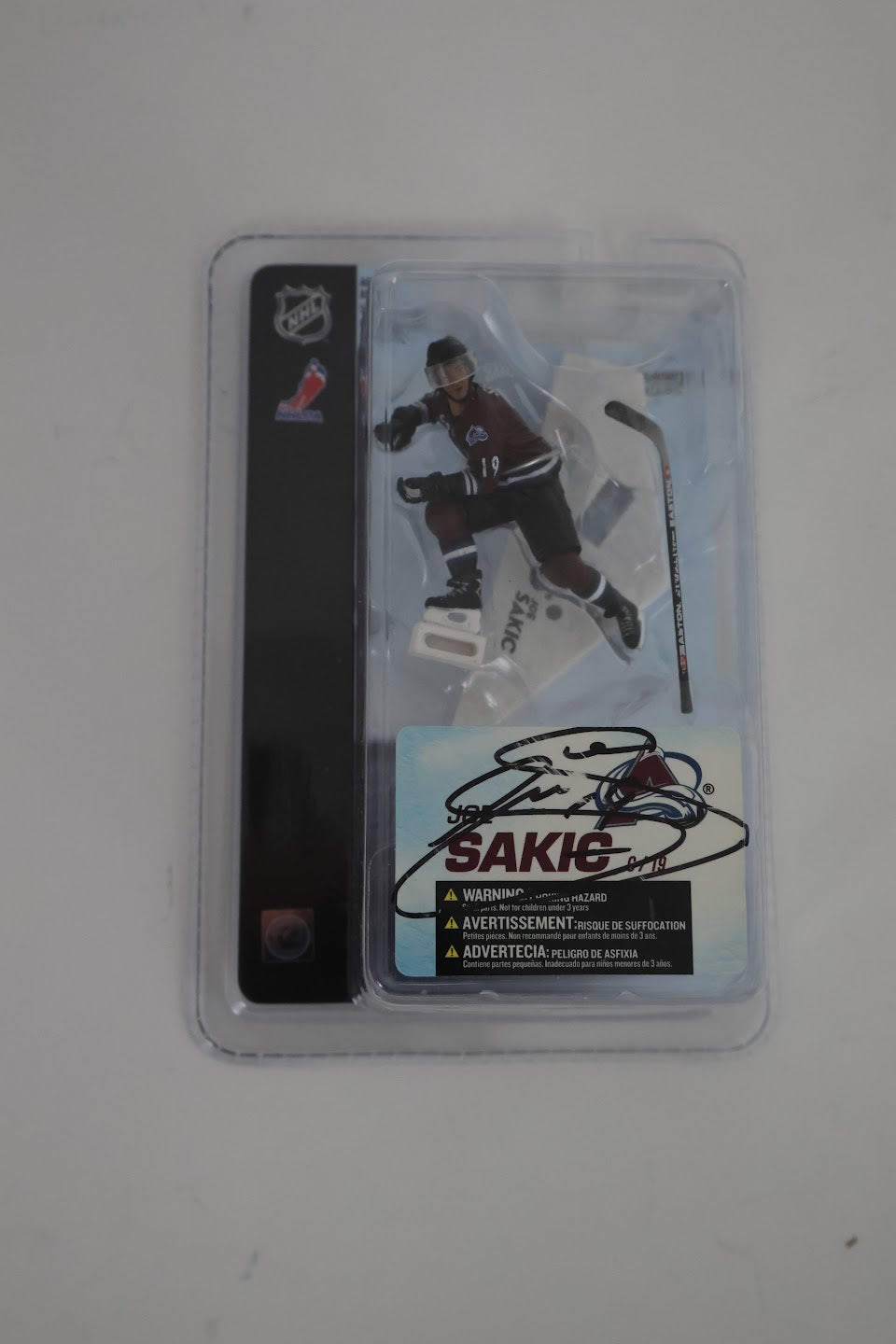 Joe Sakic Autographed Stick Figure Box w/ Stick Figure JSA COA