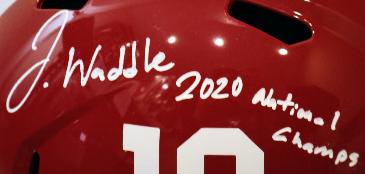 Jaylen Waddle Autographed Inscribed "2020 National Champs" Alabama Crimson Tide Full Size Replica Helmet - Fanatics COA