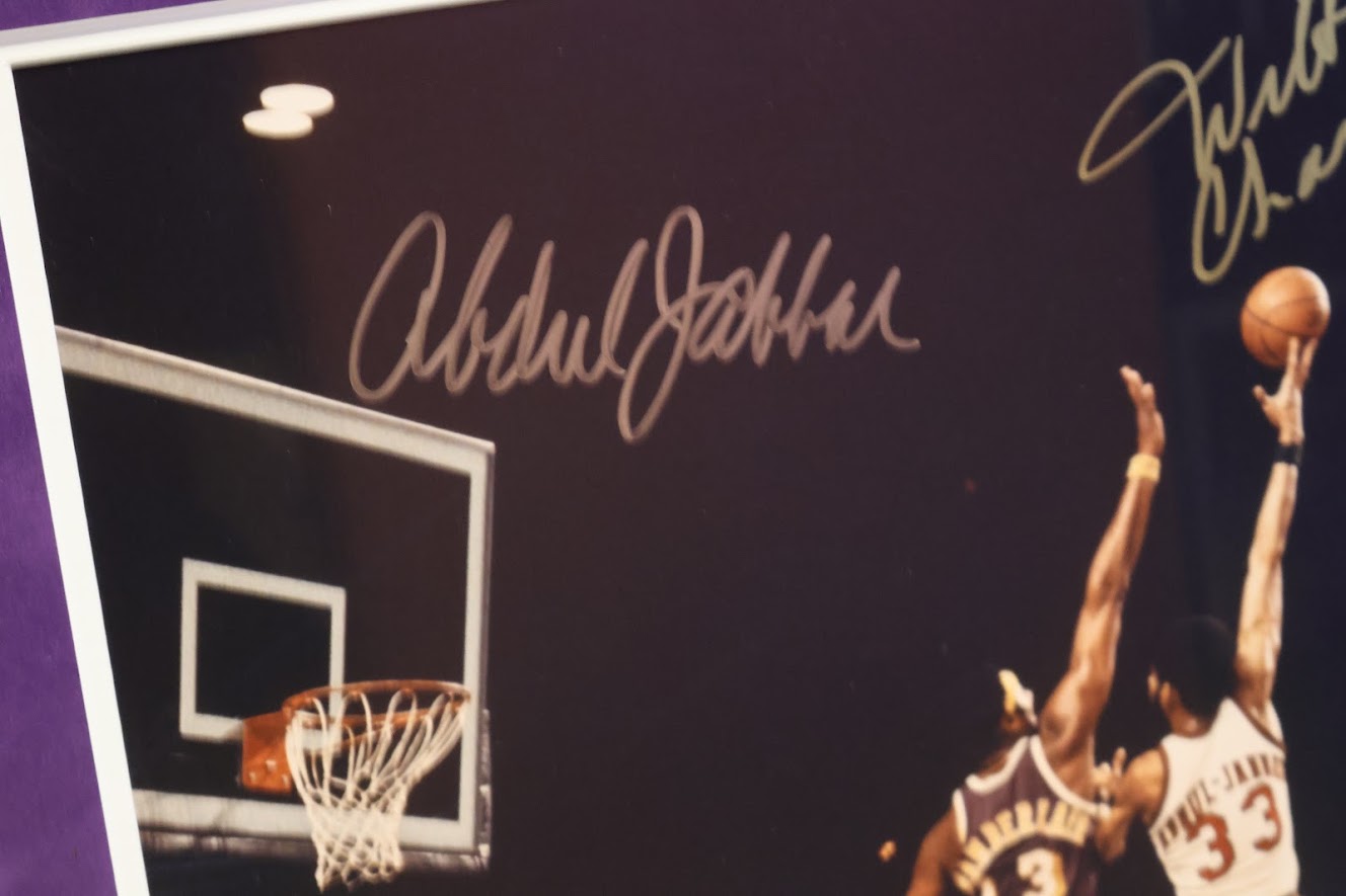 Wilt Chamberlin & Kareem Abdul-Jabbar Autographed 27x23 Framed Action photo (Fanatics COA) (JSA LOA)