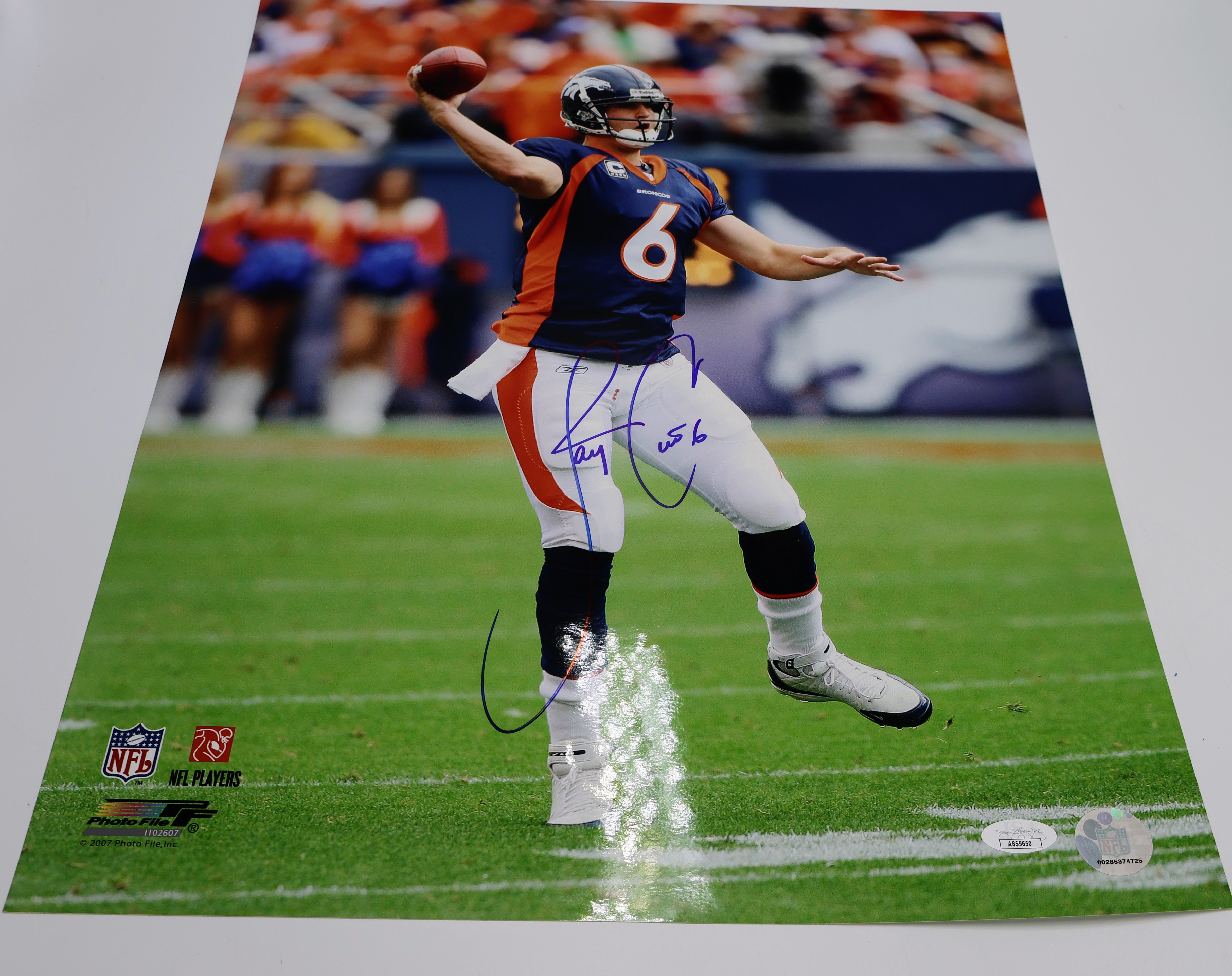 Jay Cutler Autographed 16x20 Photo (JSA)