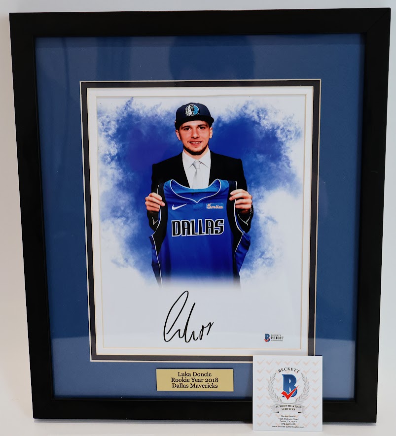 Luka Doncic Mavericks Autographed Framed 8x10 Photo with Rookie of the Year Plaque - Beckett COA