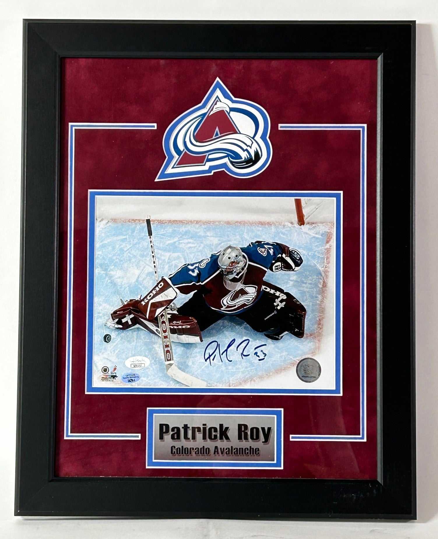 Patrick Roy Colorado Avalanche Autographed 8x10 Photo Deluxe Frame JSA COA