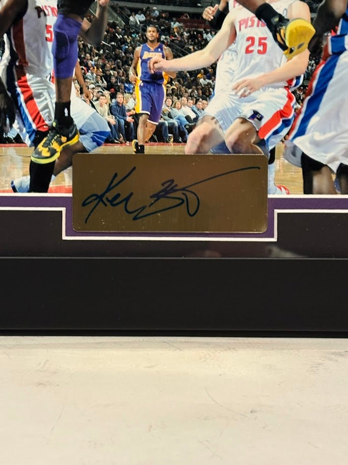 Kobe Bryant Framed Photo & Pin Collage with Laser Autograph – 14x18