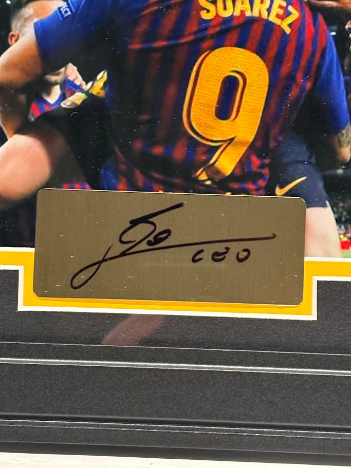 Lionel Messi FC Barcelona Framed Photo & Pin Collage with Laser Autograph – 14x18