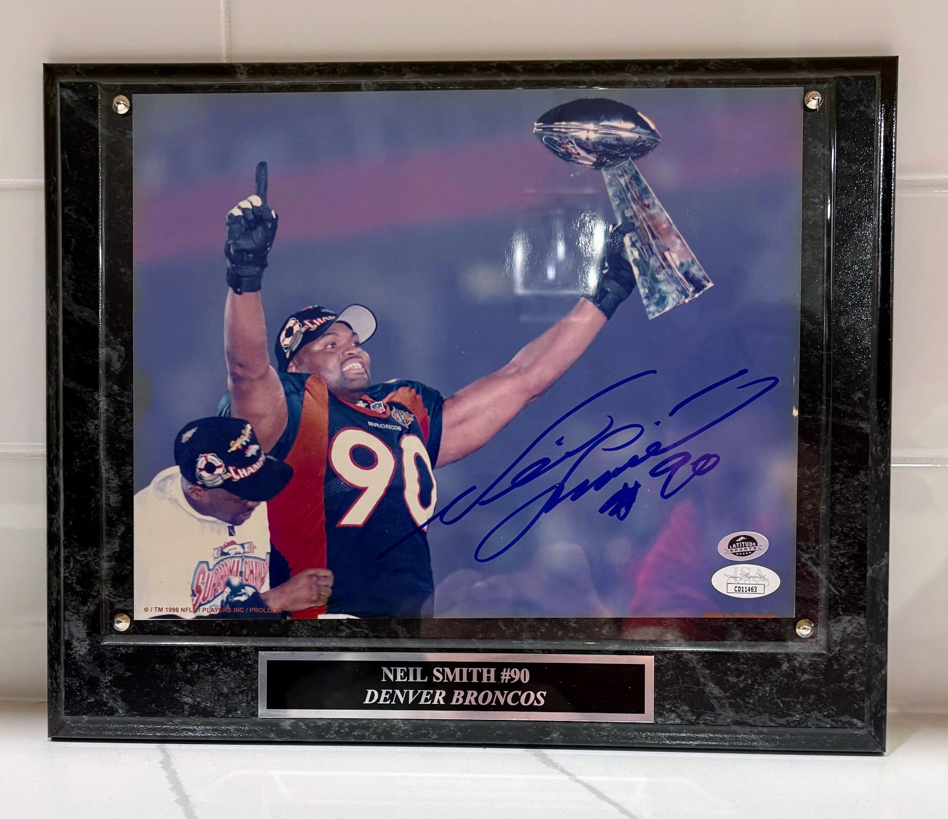 Neil Smith Autographed Super Bowl 8x10 Photo with Plaque — Denver Broncos | JSA COA