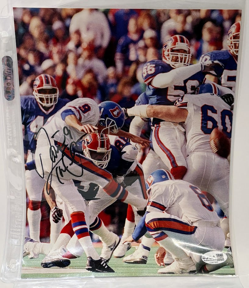 David Treadwell Autographed 8x10 Photo — Denver Broncos | JSA COA