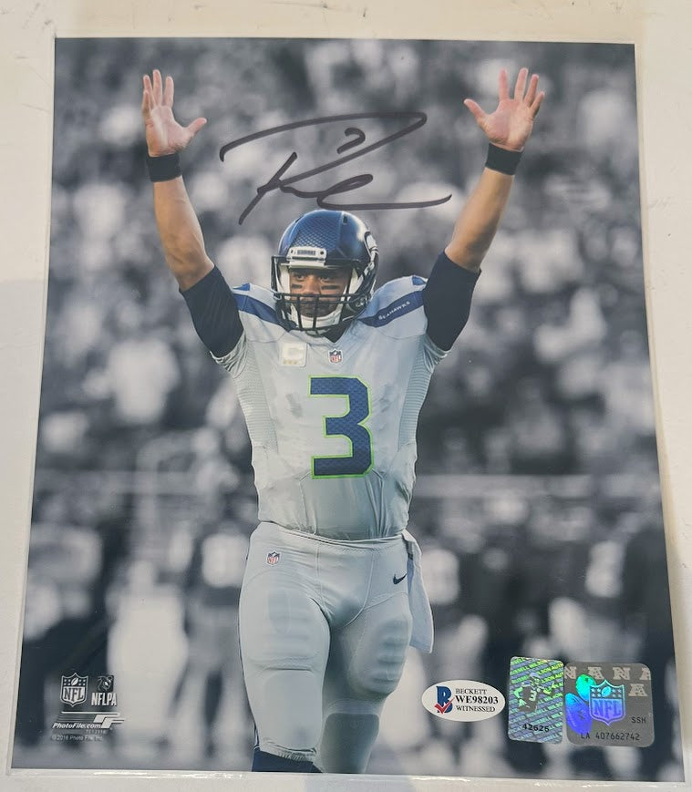 Russell Wilson Seattle Seahawks Loose Autographed 8x10 Photo Gray Jersey BAS Coa
