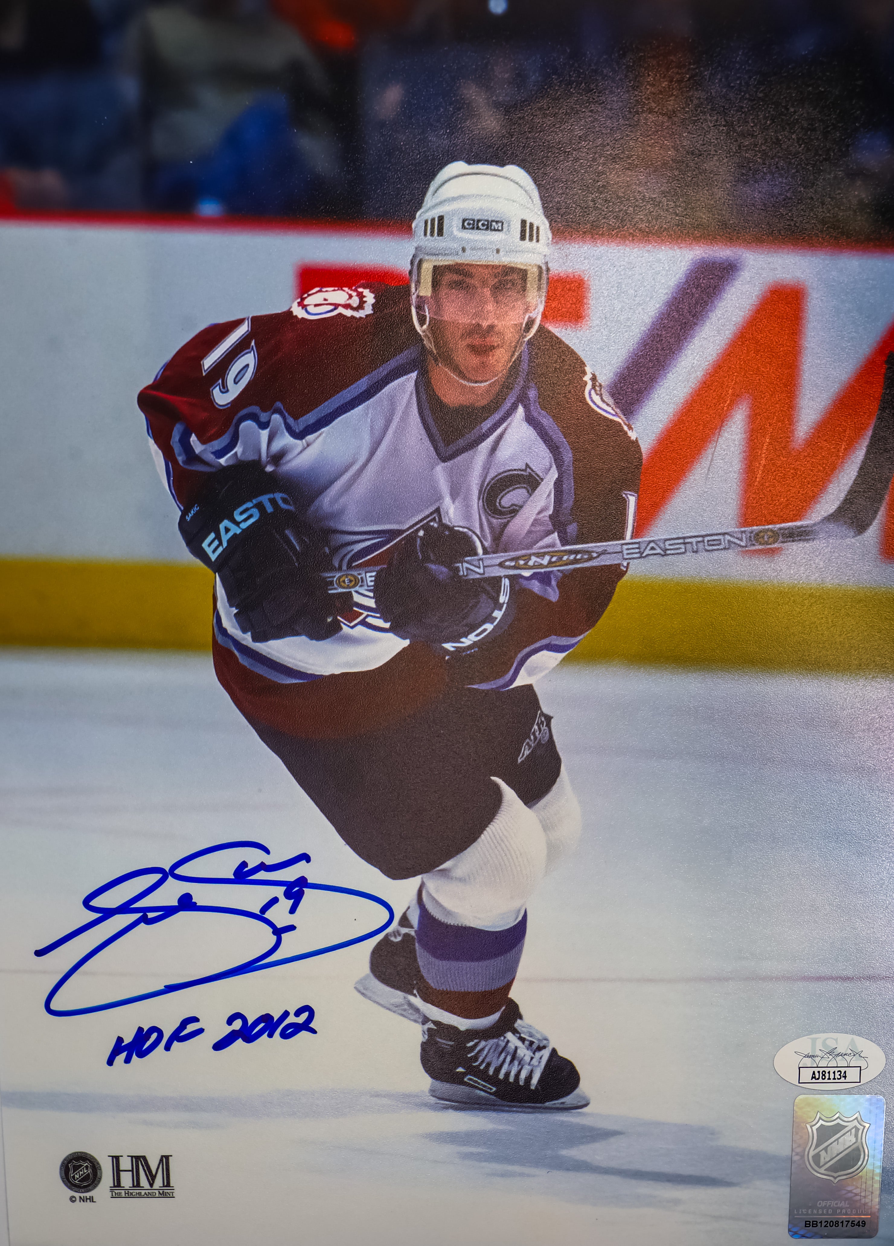 Joe Sakic Colorado Avalanche Autographed 8X10 Photo HOF HOF 2012 Blue Ink Signature