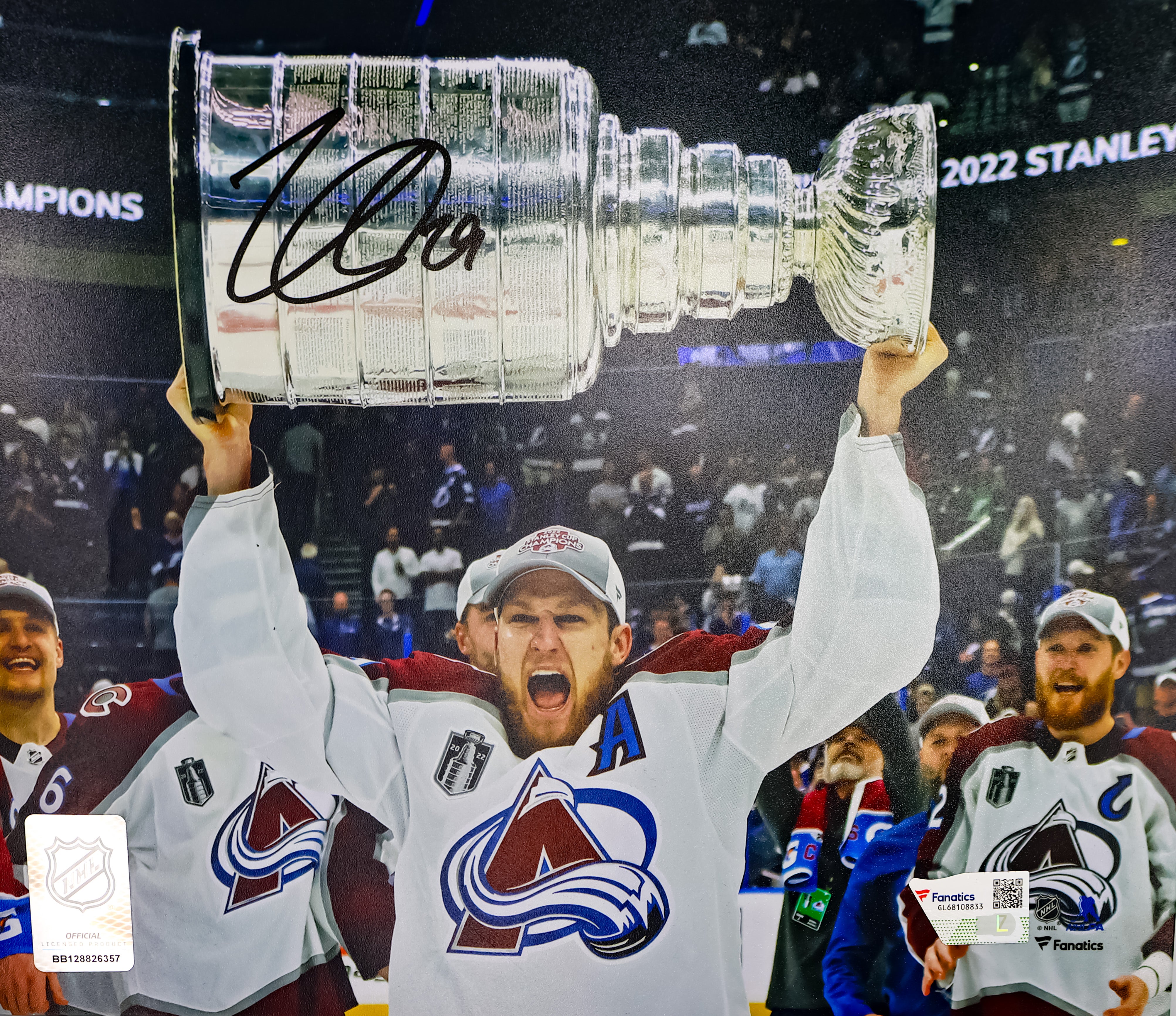 Nathan MacKinnon Colorado Avalanche Autographed 8X10 Photo Black Ink Signature