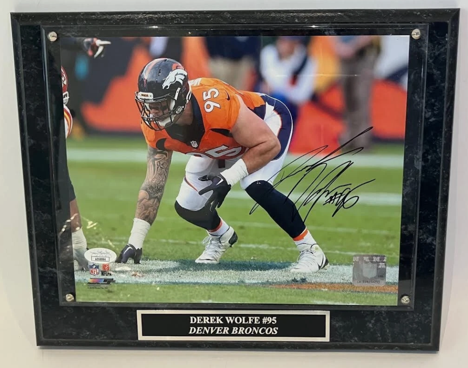 Derek Wolfe Autographed Denver Broncos 8x10 Photo w/ Plaque JSA COA