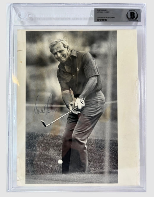 Arnold Palmer Autographed B/W 8x10 Photo Slabbed Beckett COA