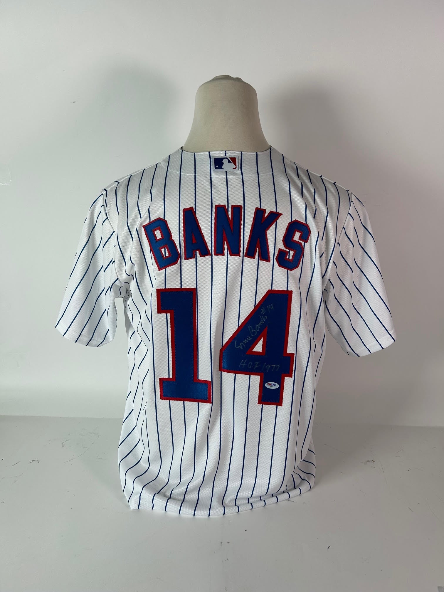 Ernie Banks Autographed Majestic Chicago Cubs Jersey w/ "HOF 1977" Inscription PSA COA