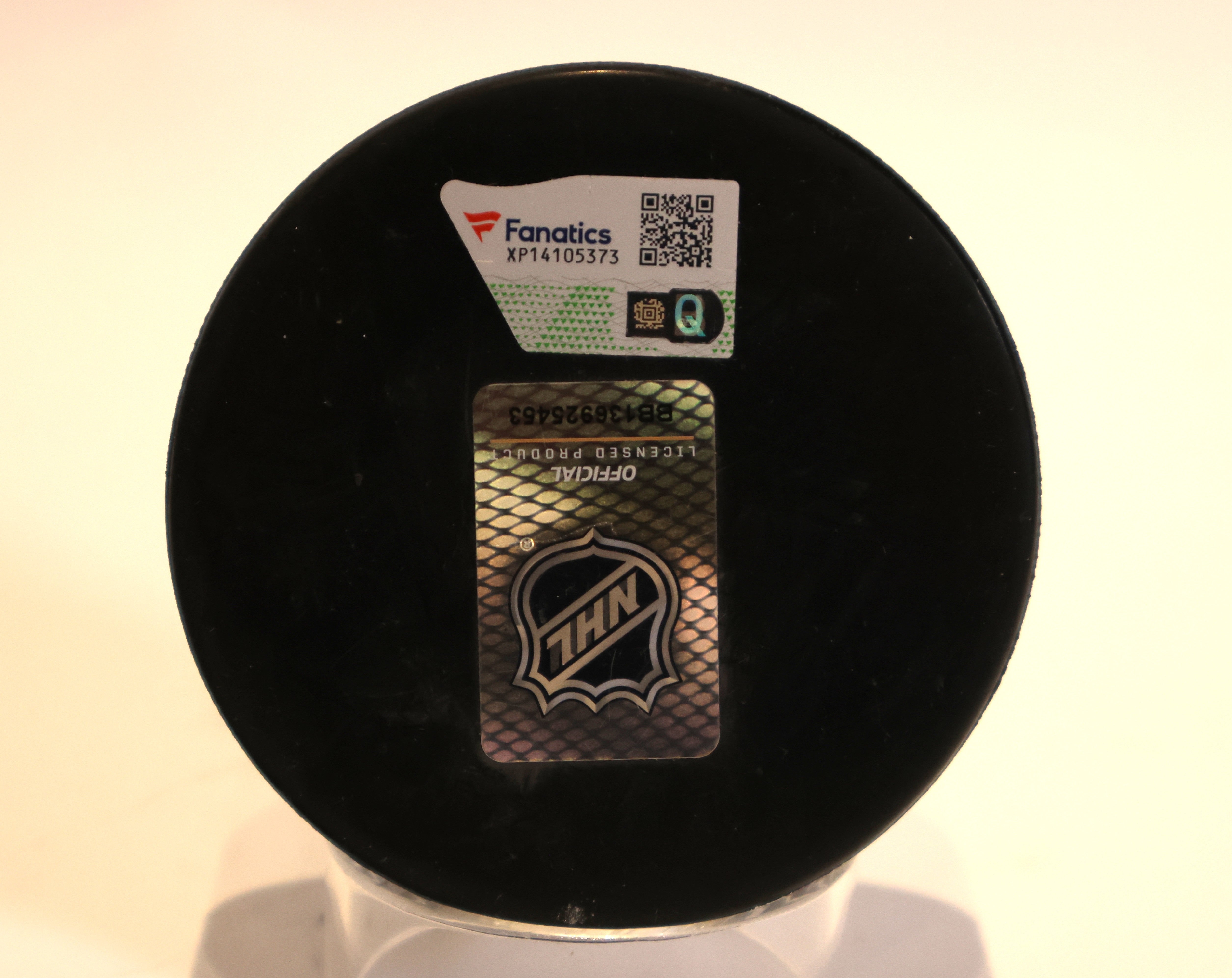 Cale Makar Autographed James Norris Memorial Trophy Puck - Fanatics Authentication