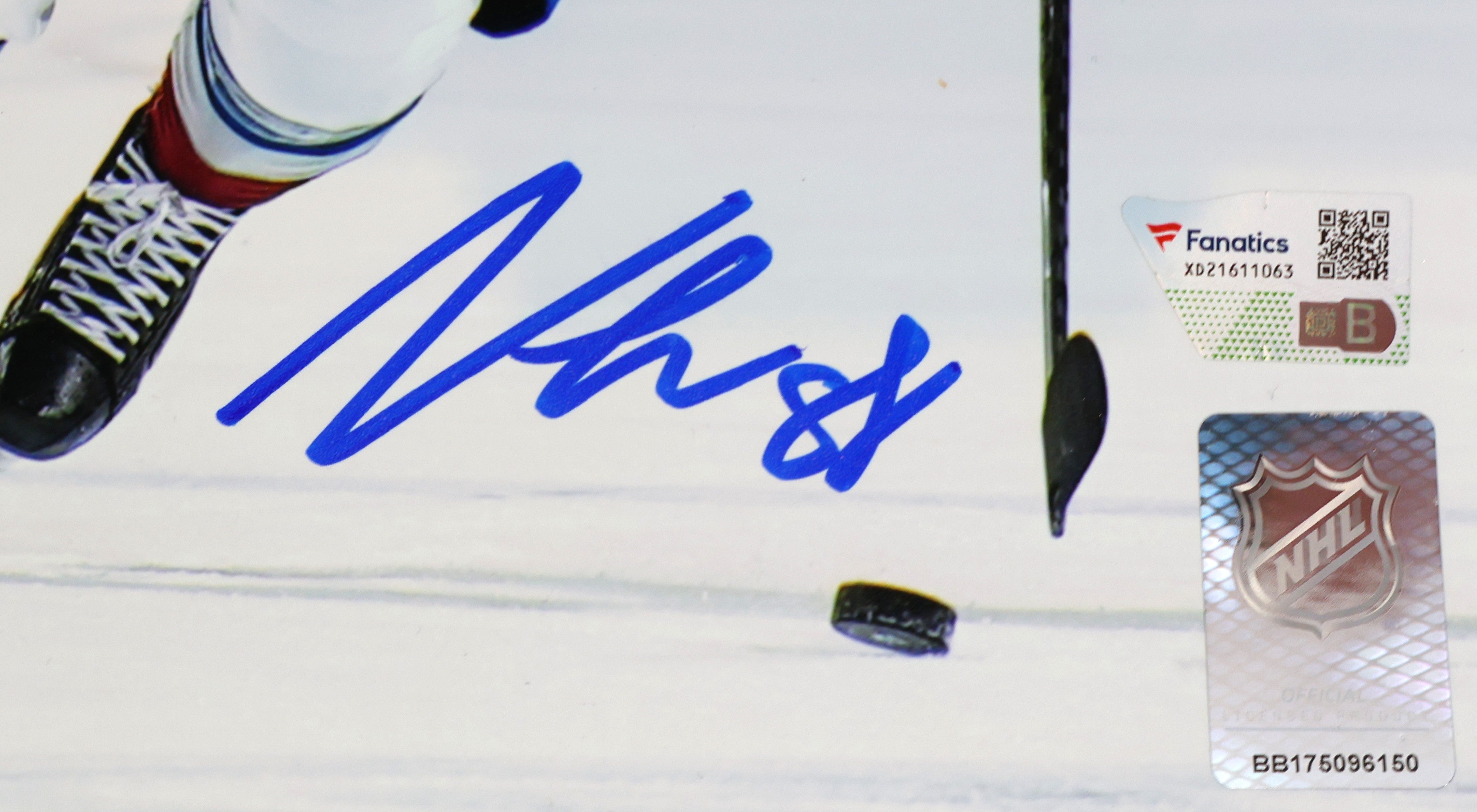 Martin Necas Autographed 8x10 Colorado Avalanche White Action(2) Photo