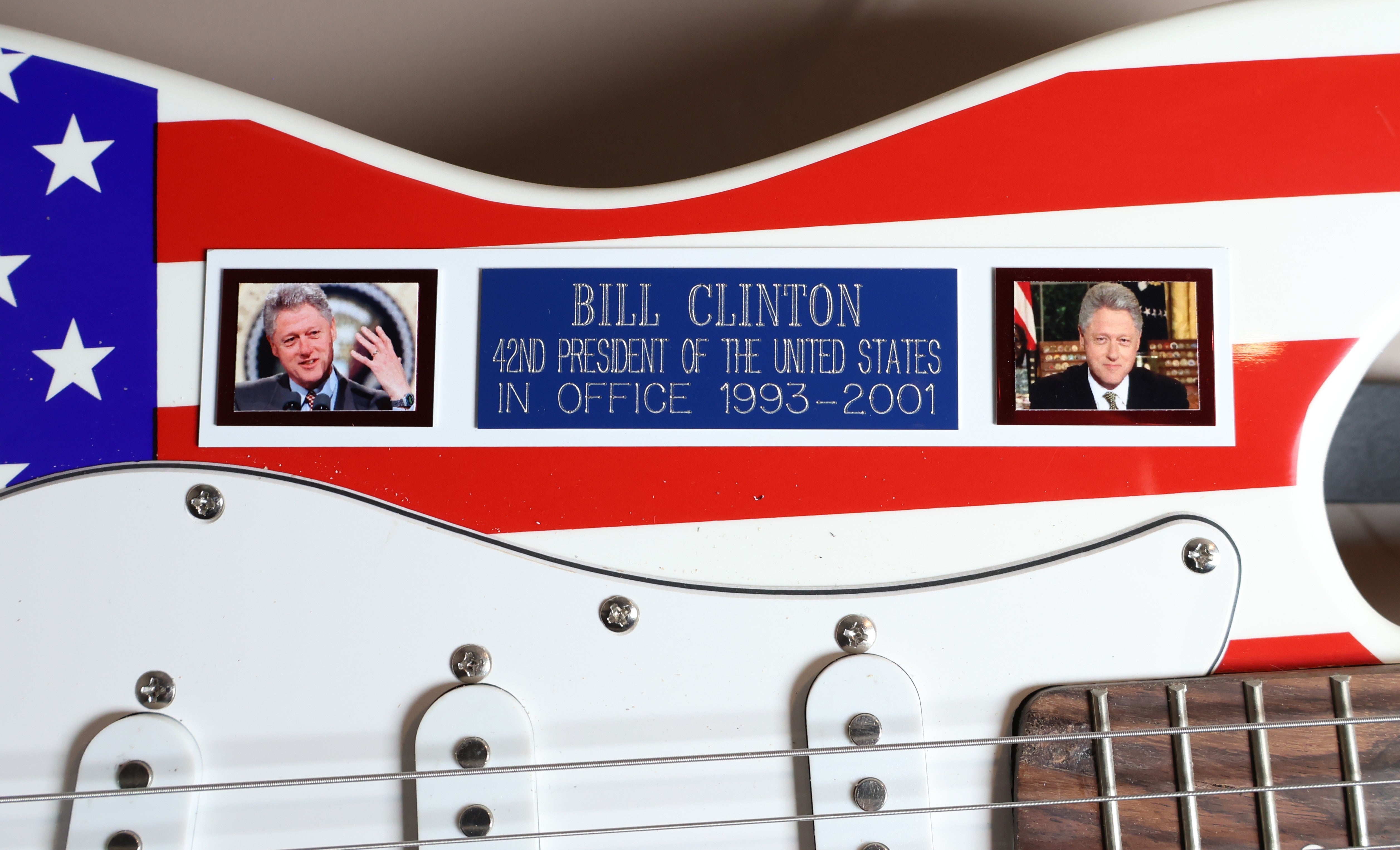 Bill Clinton Autographed Huntington Guitar (JSA)