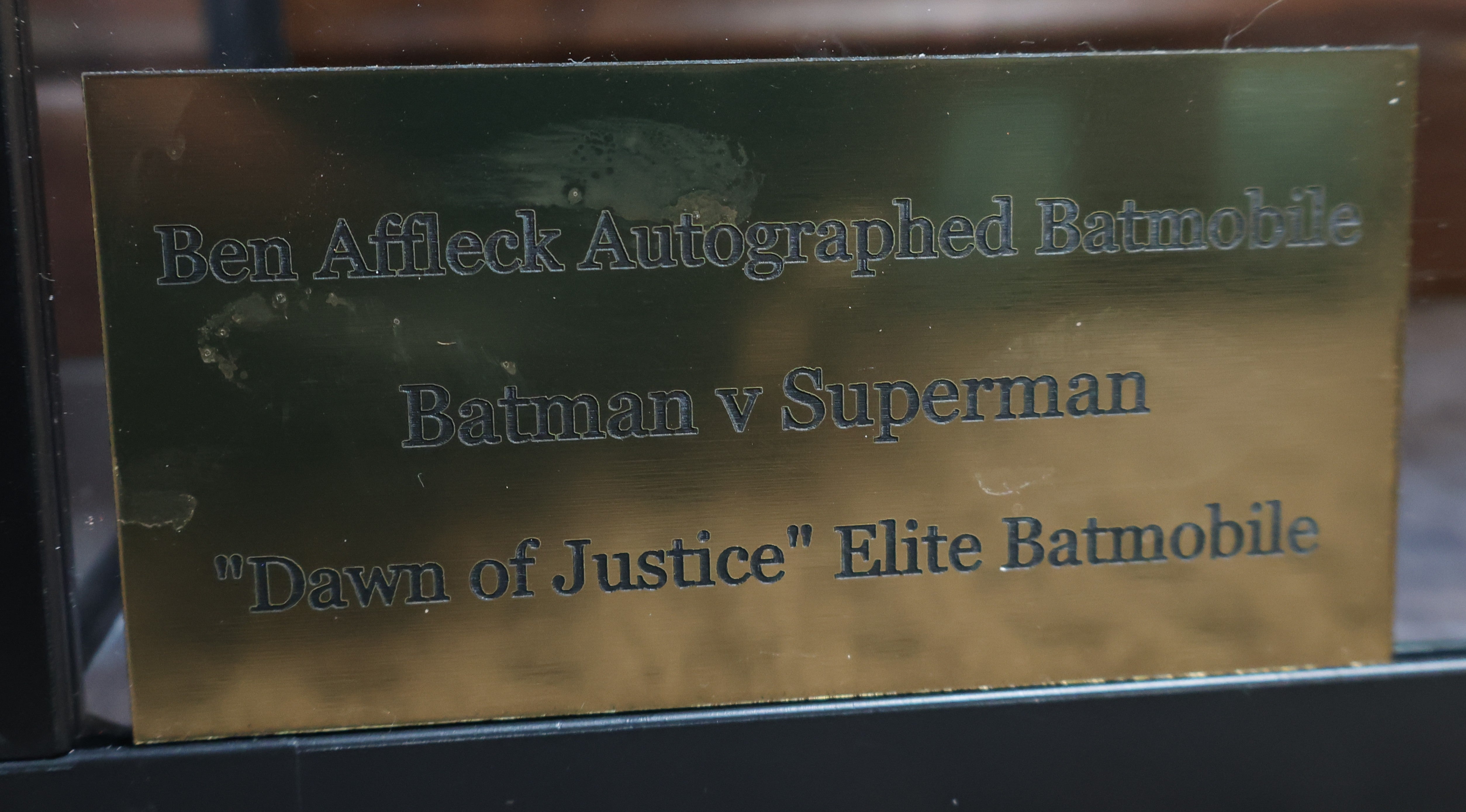 Ben Affleck Autographed "Dawn of Justice" Elite Batmobile 1:18 Scale Die Cast Model