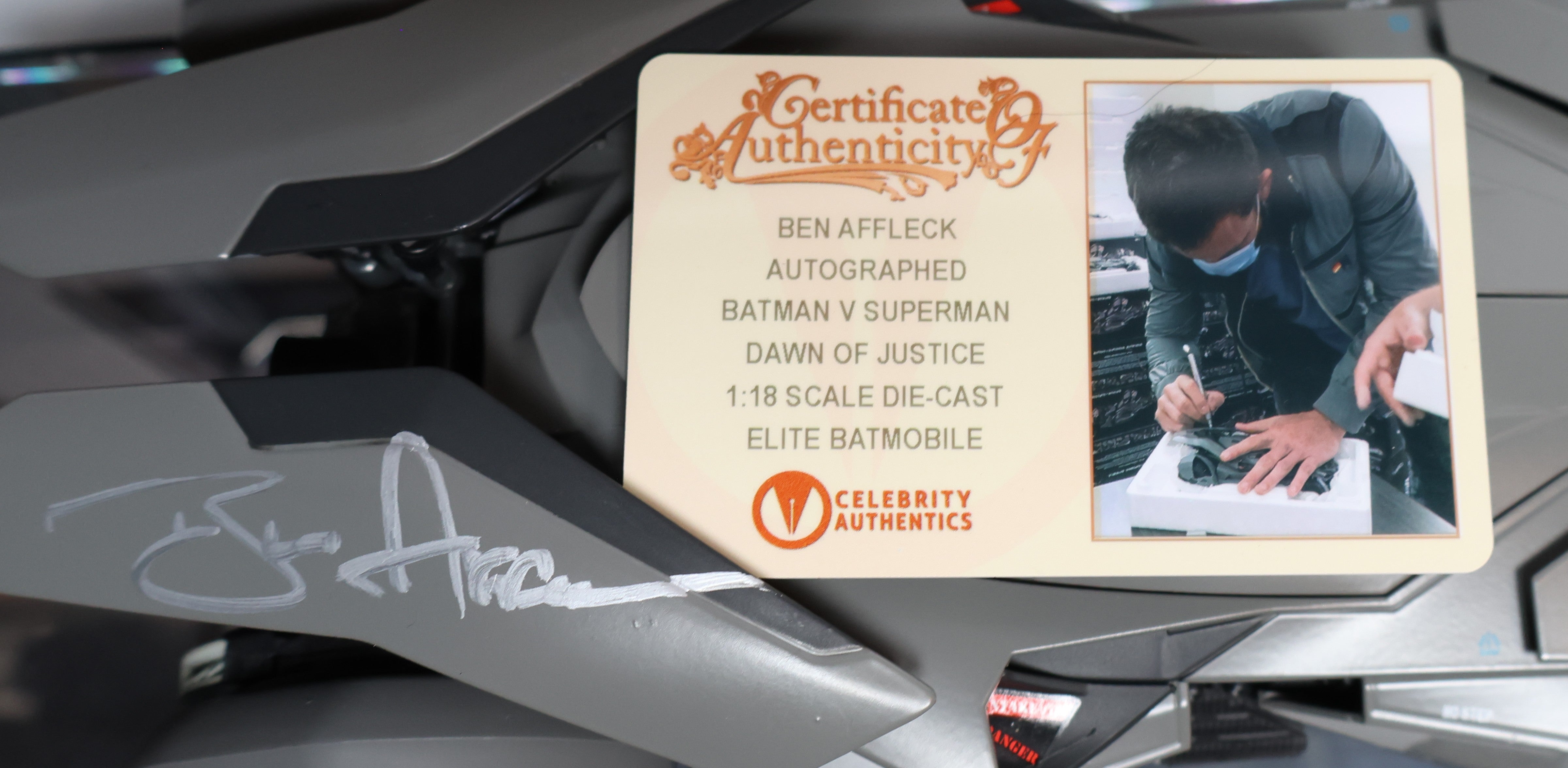 Ben Affleck Autographed "Dawn of Justice" Elite Batmobile 1:18 Scale Die Cast Model