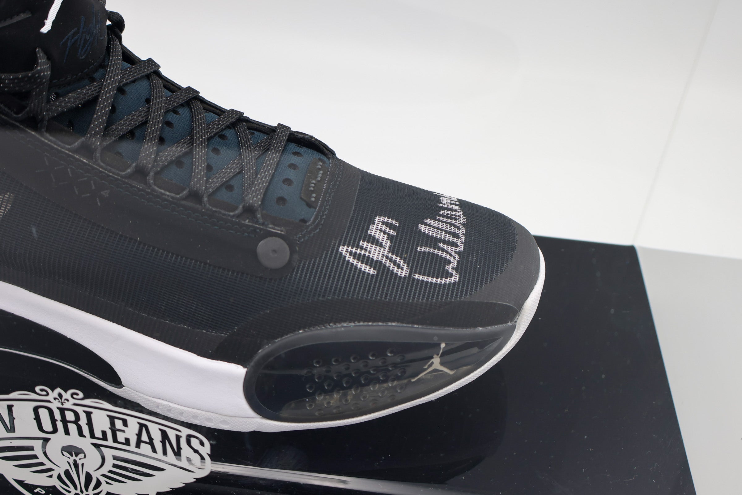 Zion Williamson New Orleans Pelicans Autographed Shoe - Fanatics