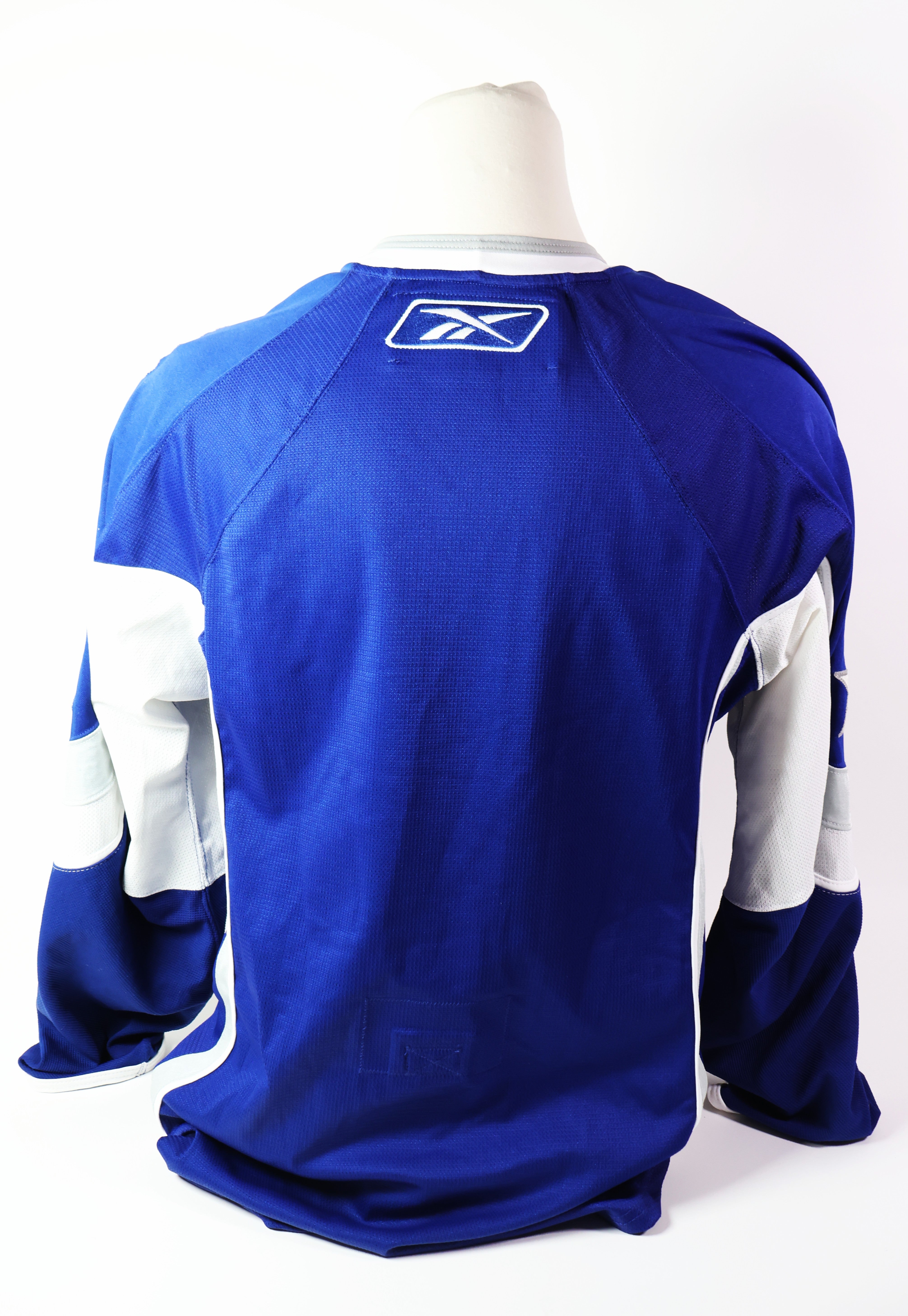 NHL All-Star western Conference Black / Silver Jersey autographed by J. Thornton / D. Phaneuf / B. Rolston / R. Nash / B. Guerin / R. Luongo / J. Sakic (2x) / T. Selanne / N. Lidstrom  JSA COA