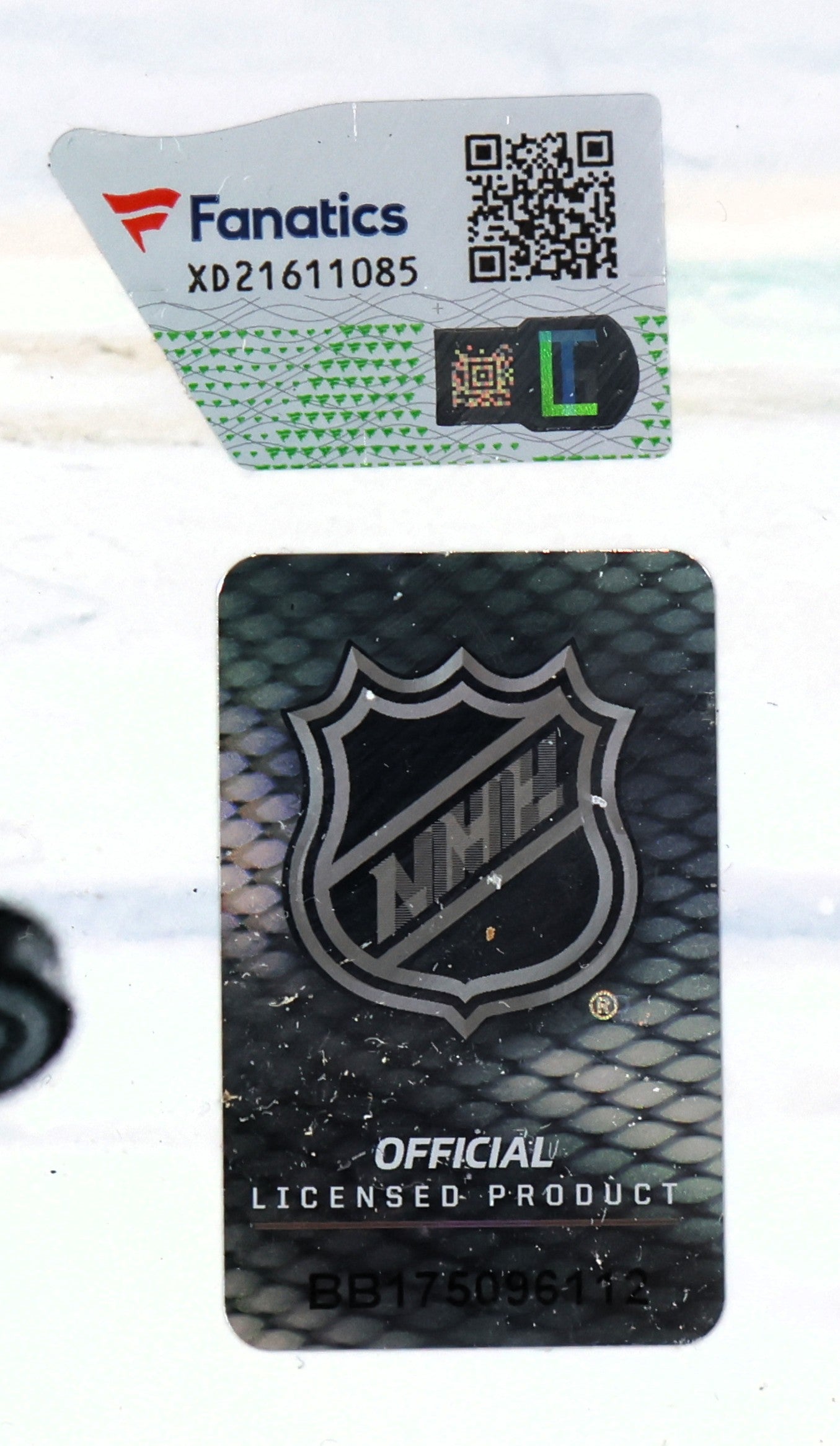 Martin Necas Autographed 8x10 Photo with Plaque Fanatics COA