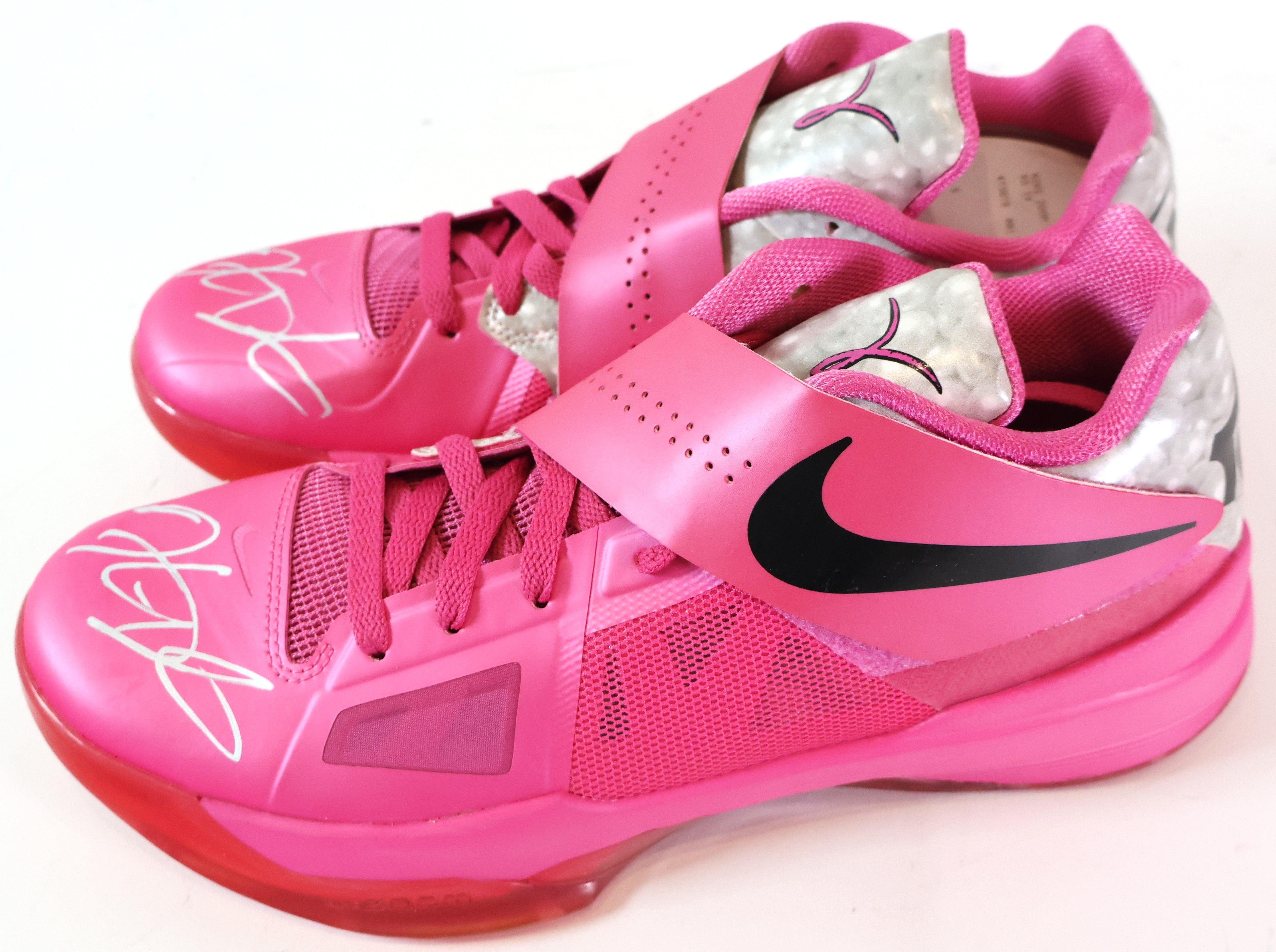 Kevin Durant Autographed Nike Zoom IV Pinkfire II/Black-Metallic Silver Shoes Size 10