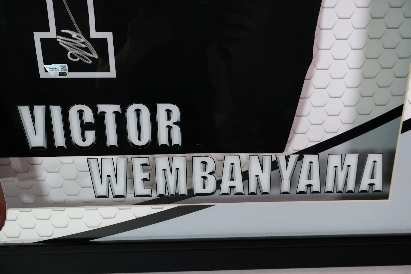 Victor Wembanyama Autographed Nike Swingman Jersey Lighted Framed Fanatics COA