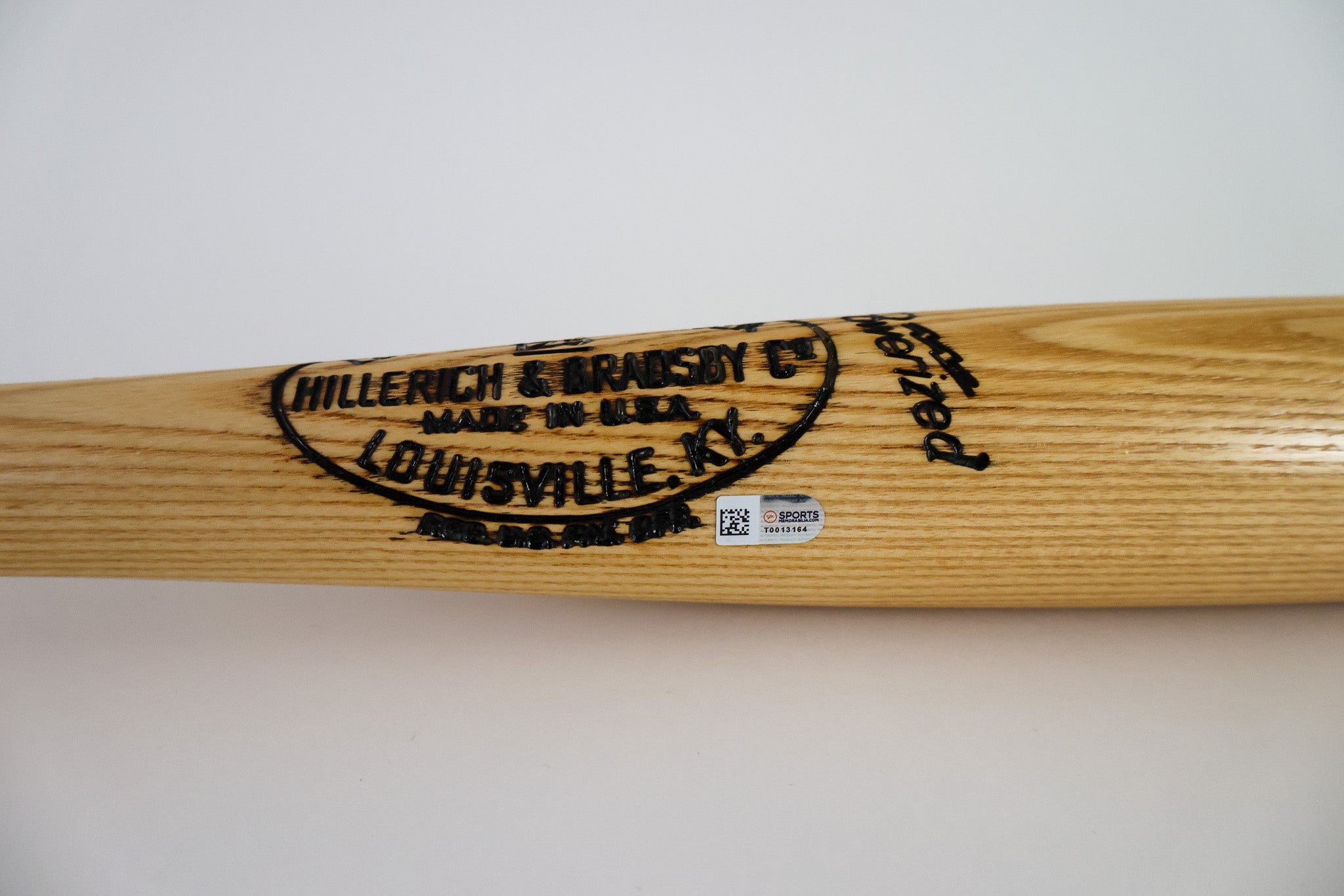 Brooks Robinson Autographed Louisville Slugger Baseball Bat "HOF 83" Inscription
