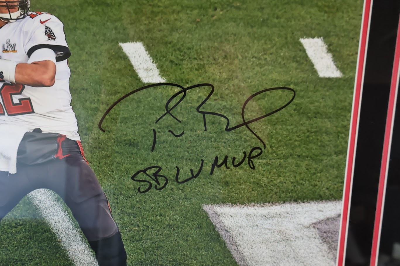 Tom Brady Autographed 16x20 Photo w/ SB LV MVP Inscription Framed Fanatics COA