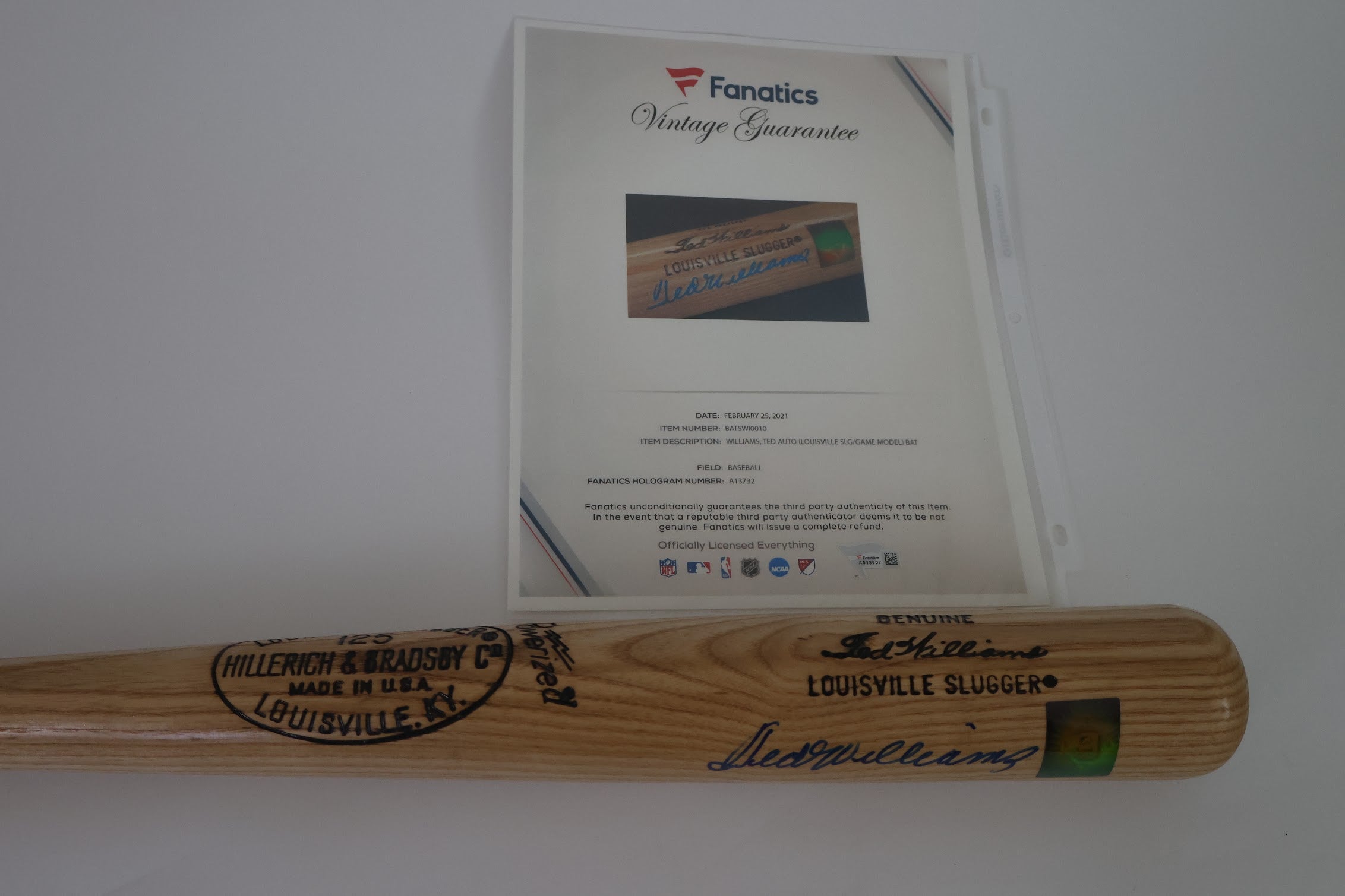 Ted Williams Autographed Louisville Slugger Baseball Bat - Latitude Sports Marketing