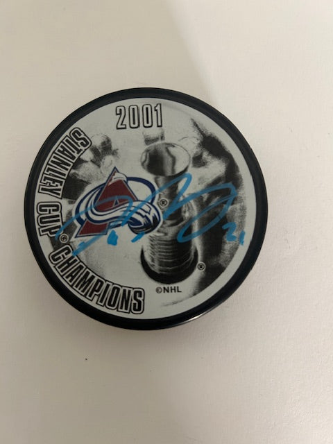 Peter Forsberg Autographed Colorado Avalanche 2001 Stanley Cup Champion Puck JSA COA