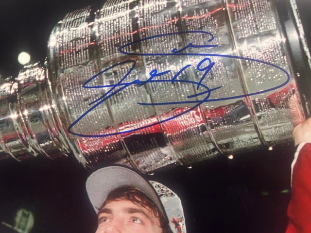 Joe Sakic Colorado Avalanche Autographed 8x10 Photo – JSA COA