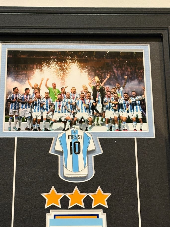 Lionel Messi Framed Argentina World Cup Photo & Pin Collage with Laser Autograph – 14x18