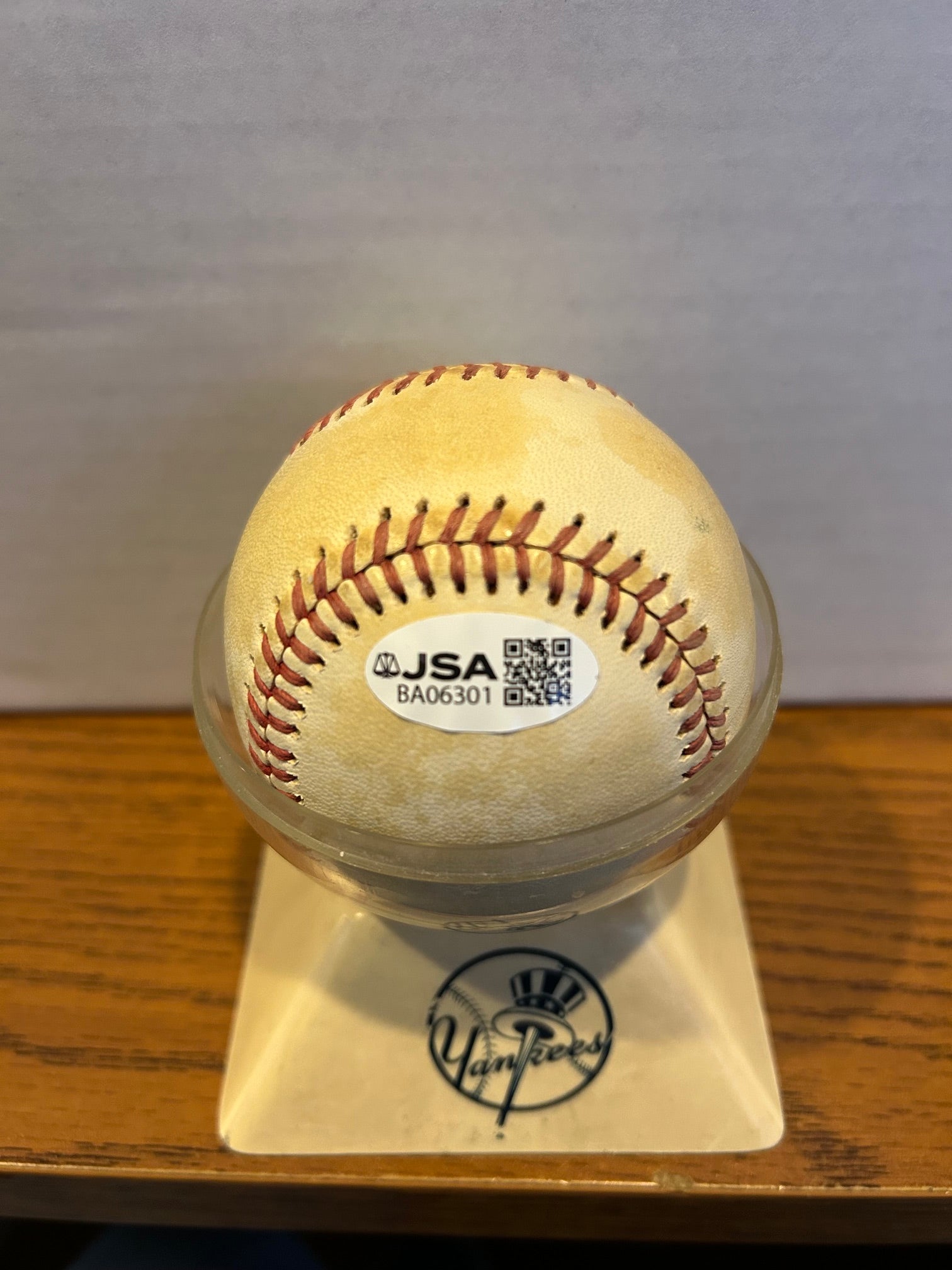 Mickey Mantle Autographed Baseball – James Spence Authentication LOA