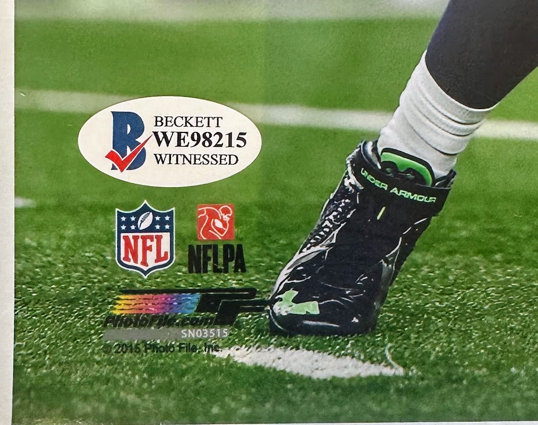 Russell Wilson Autographed 8x10 Seahawks Photo Beckett COA