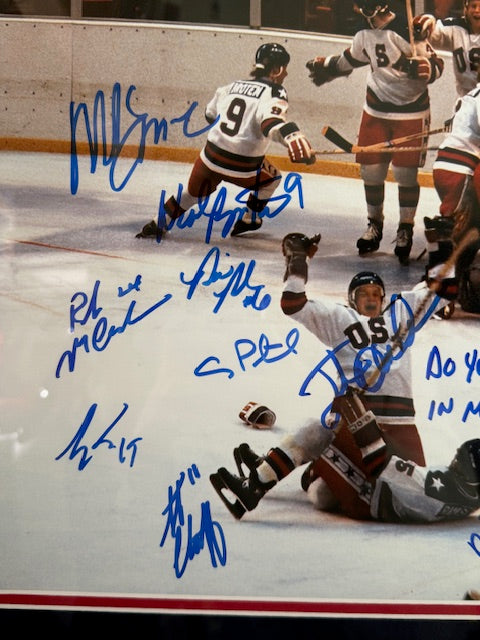 Miracle On Ice Team Autographed 16x20 Photo Deluxe Framed Beckett COA
