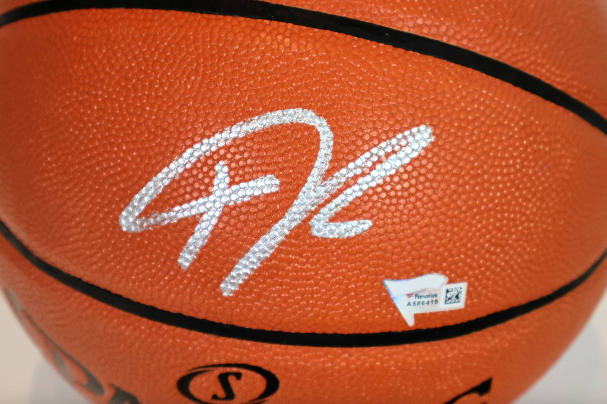 Giannis Antetokounmpo Autographed Basketball - Fanatics