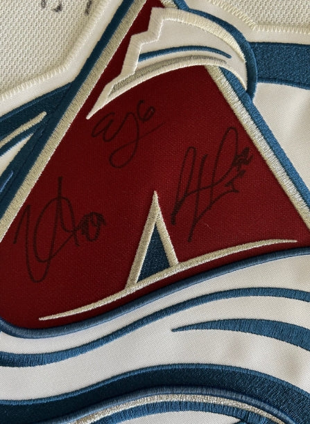 2022 Stanley Cup Champions Colorado Avalanche Team Signed Jersey JSA Letter of Authenticity