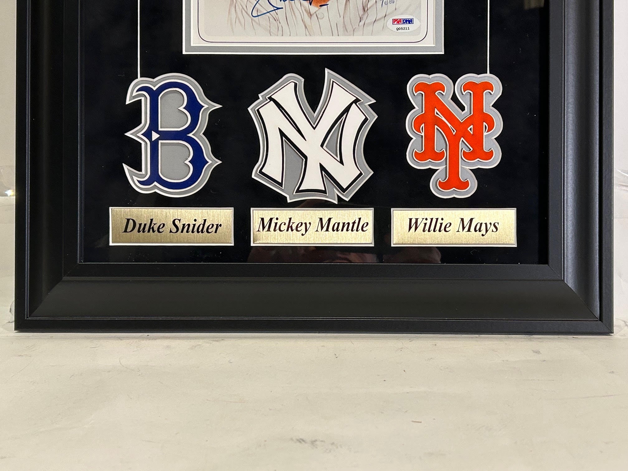 Duke Snider, Willie Mays & Mickey Mantle Triple-Signed 8x10 Lithograph — Custom Framed | PSA LOA